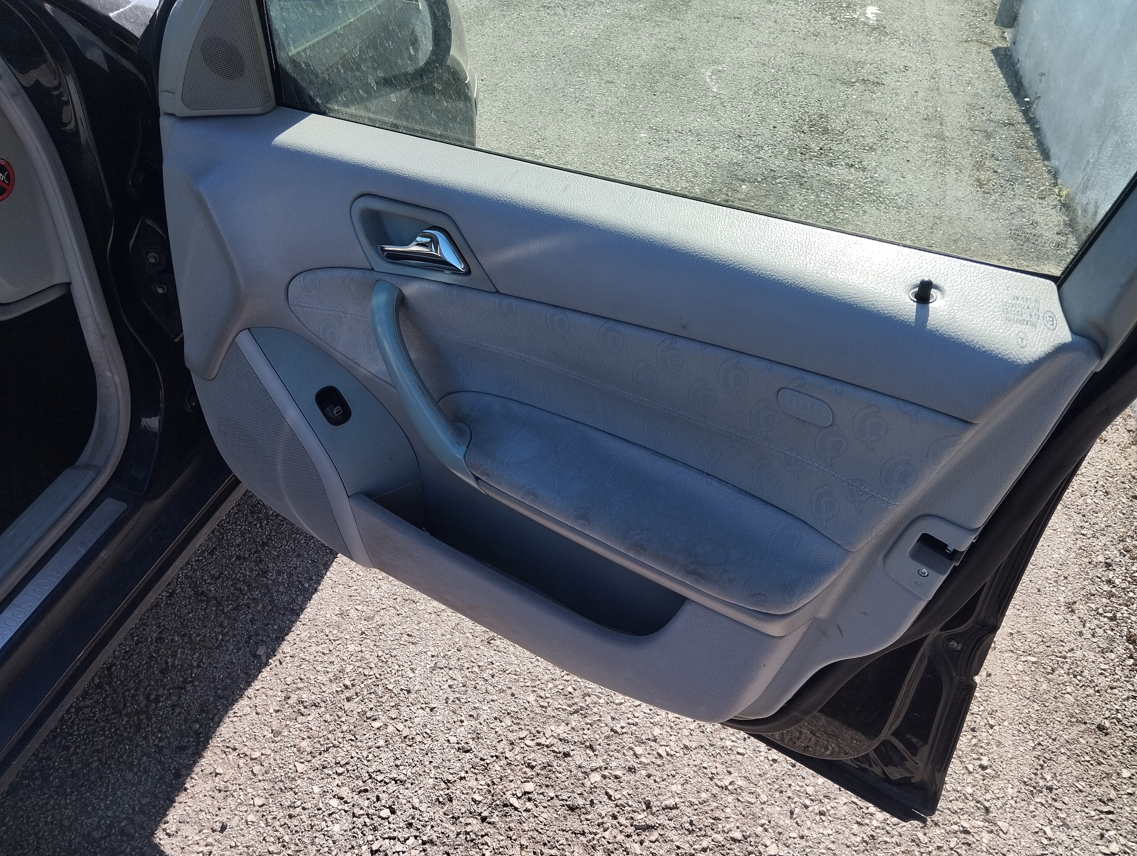 Mercedes-Benz C 220 CDI · Ano 2005 — imagen 12