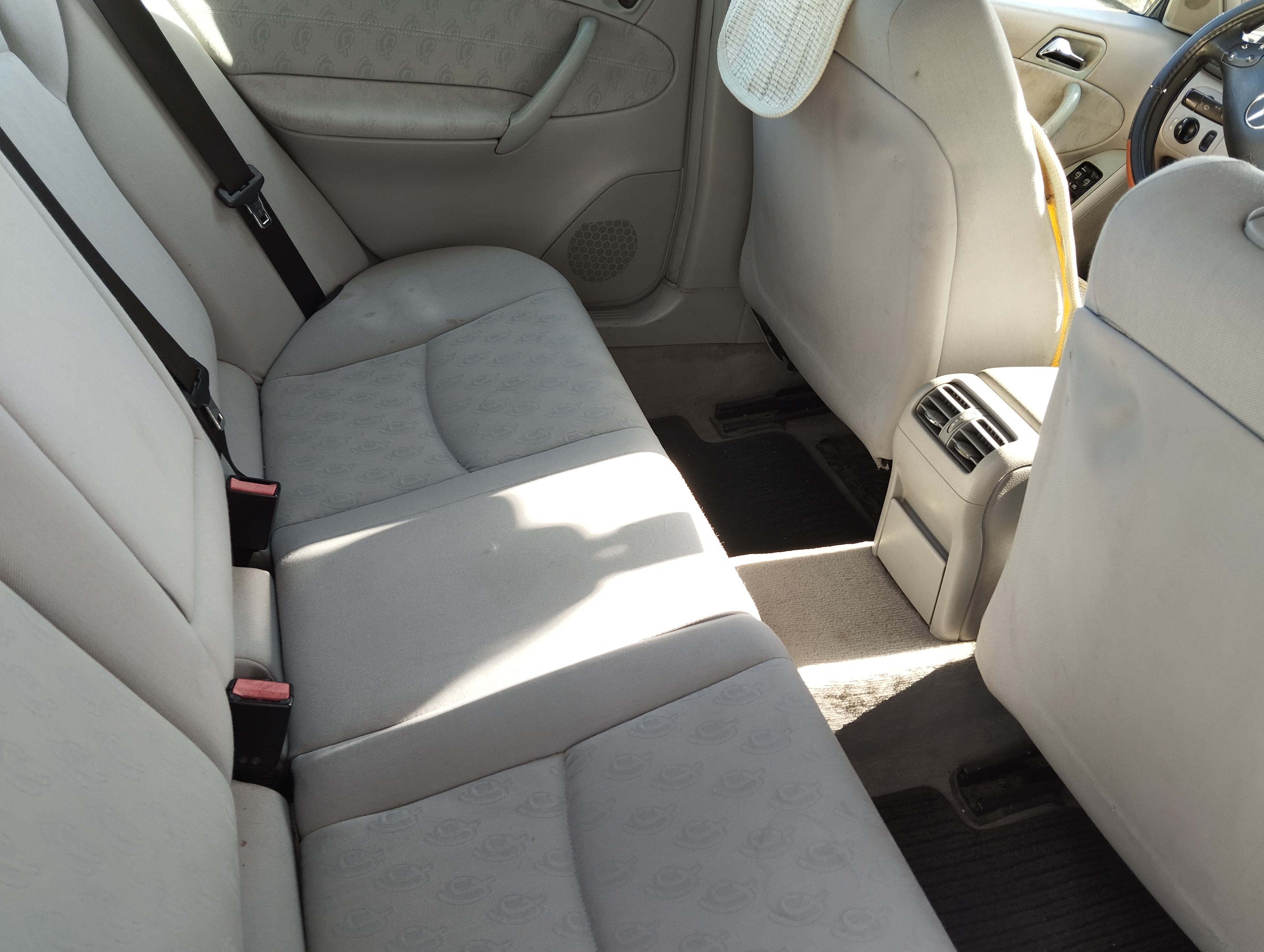 Mercedes-Benz C 220 CDI · Ano 2005 — imagen 14