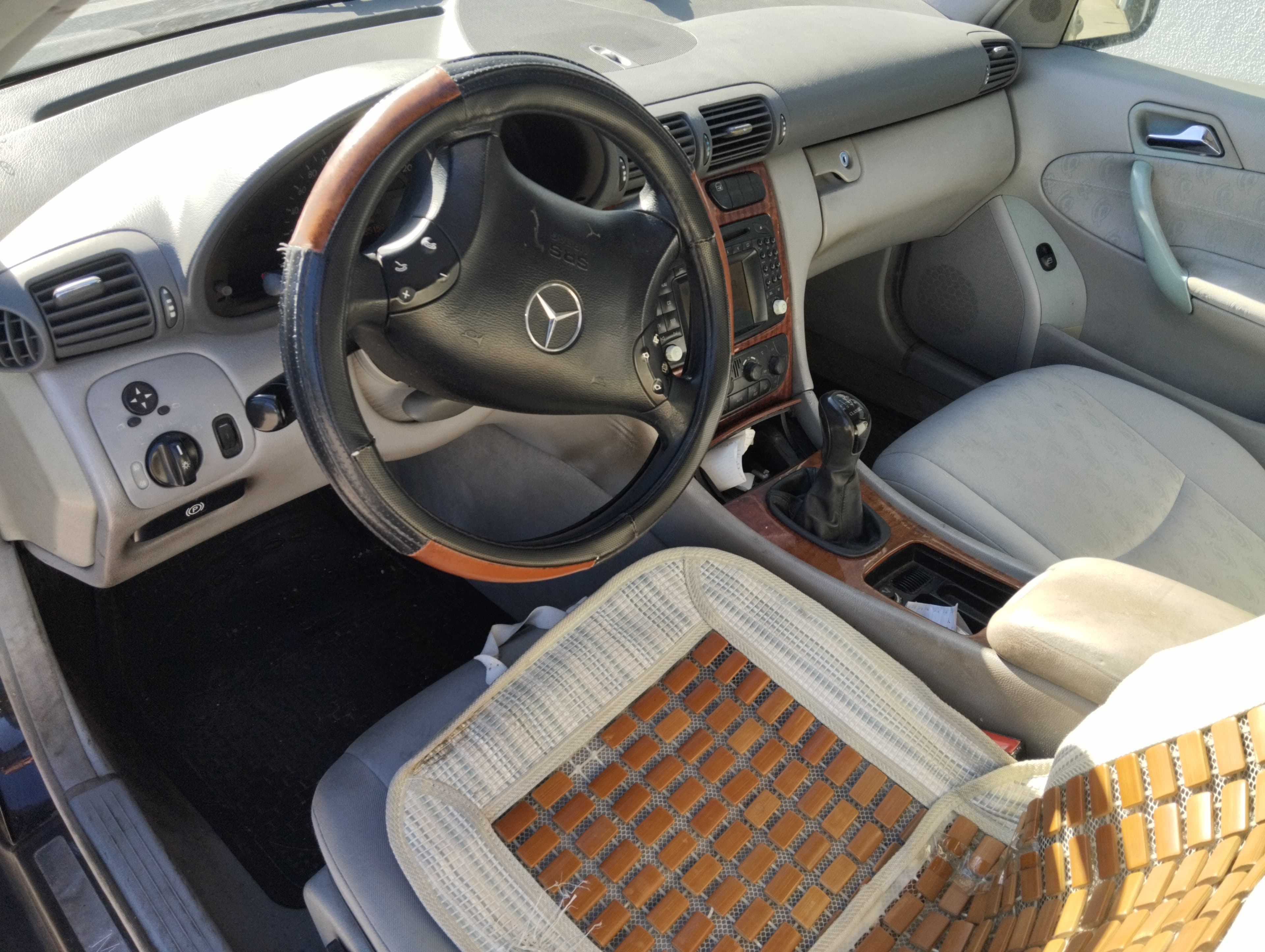 Mercedes-Benz C 220 CDI · Ano 2005 — imagen 8