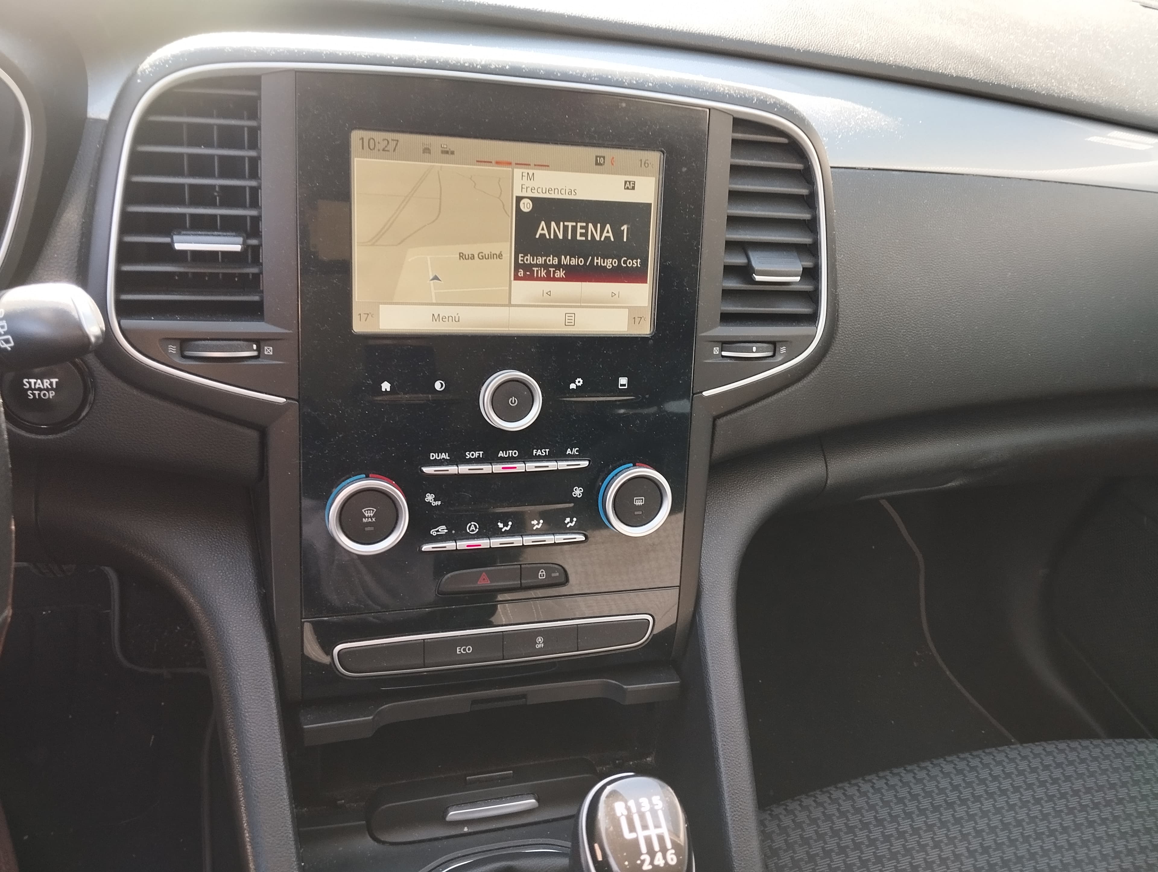 Renault Talisman Grandtour 1.5 dCi · Ano 2017 — imagen 10