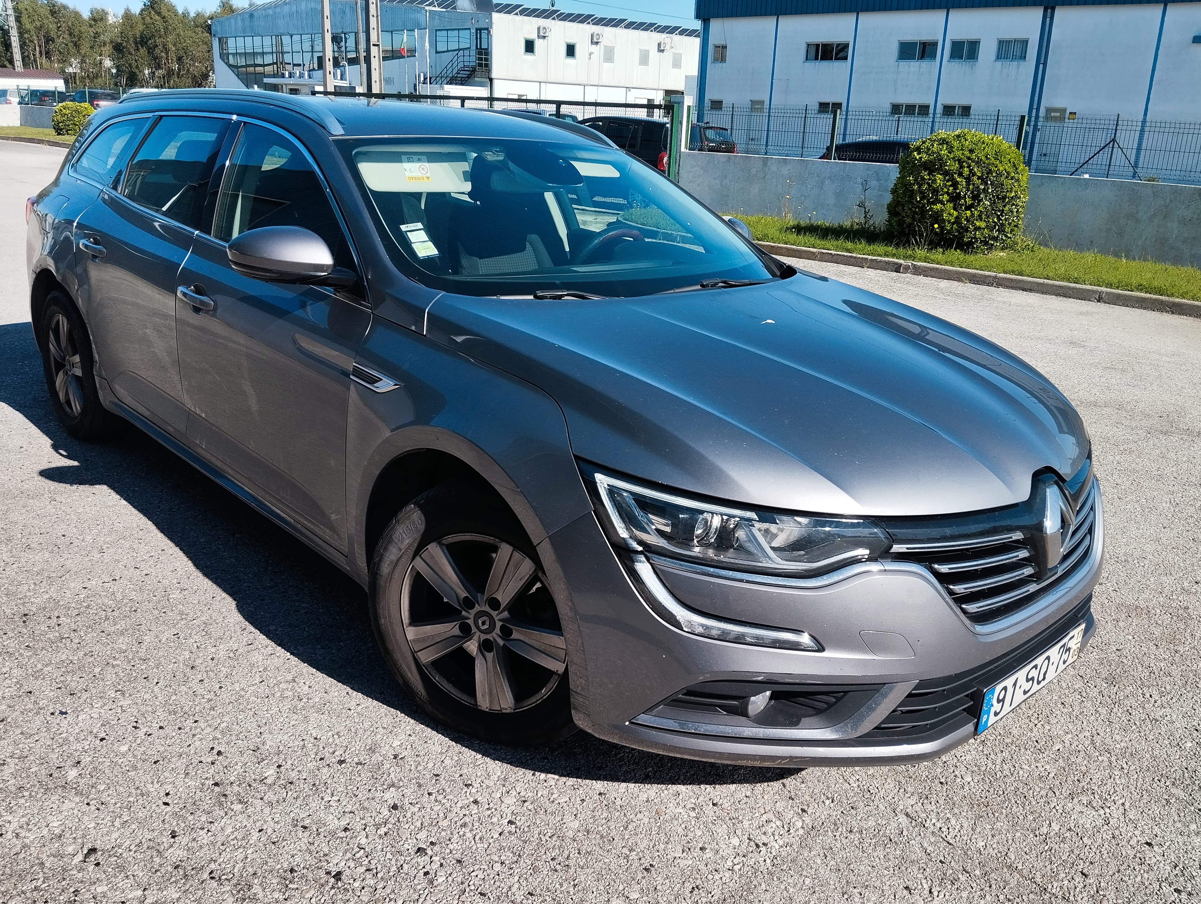 Renault Talisman Grandtour 1.5 dCi · Ano 2017 — imagen 2