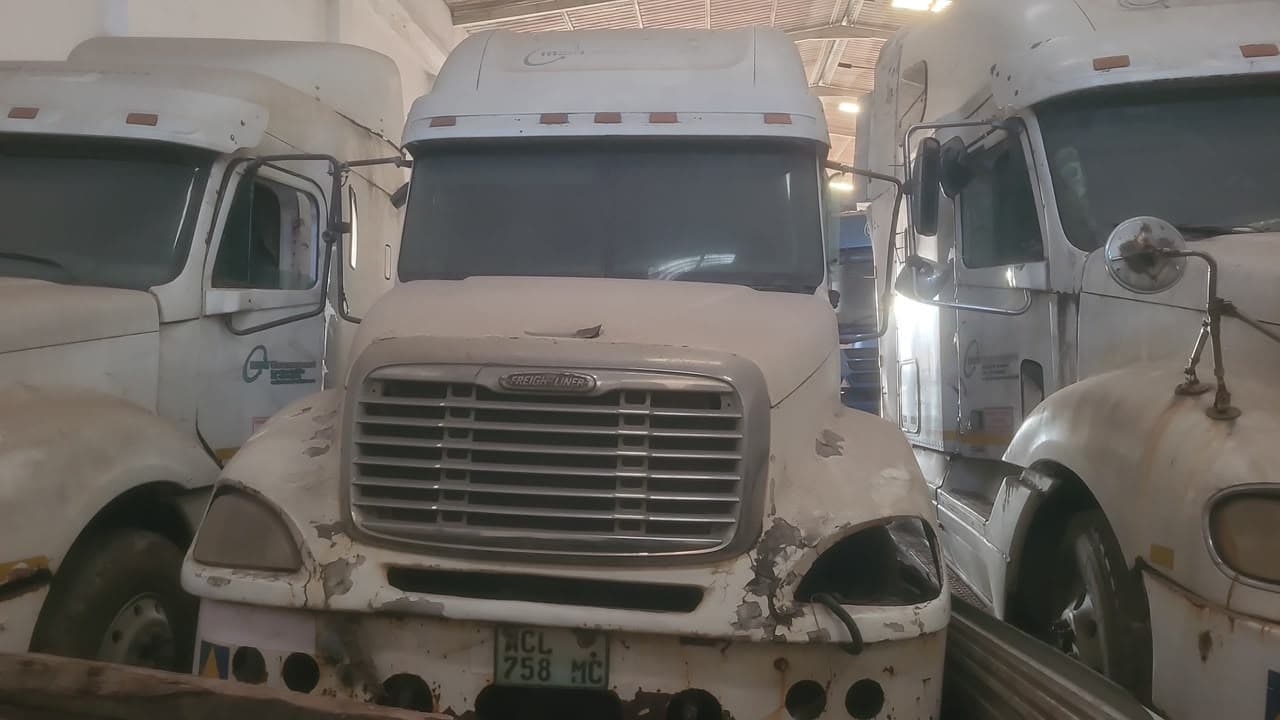 FREIGHTLINER Columbia - 2005 — imagen 2