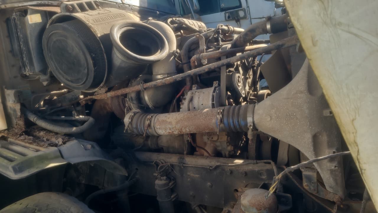 FREIGHTLINER CL120645T - 2003 — imagen 8