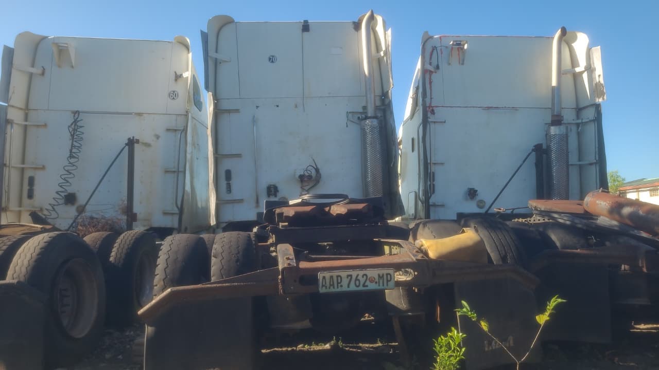 FREIGHTLINER CL120645T - 2003 — imagen 3