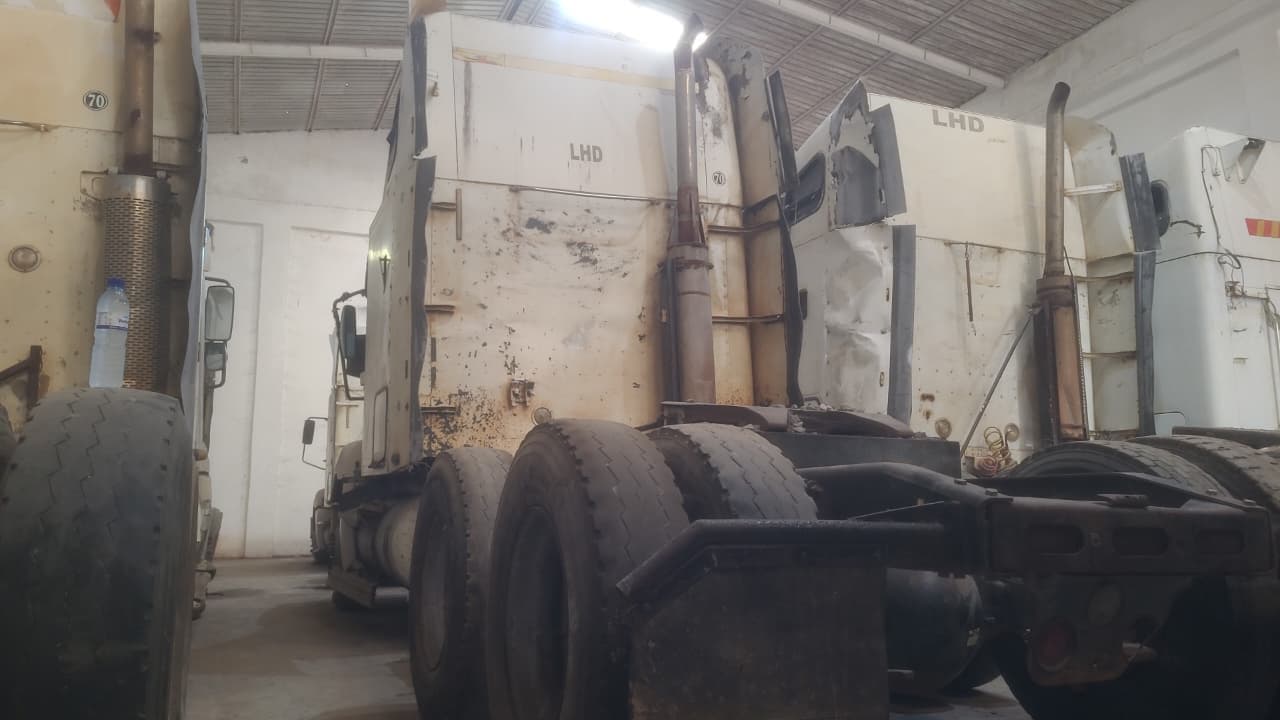 FREIGHTLINER CL12064ST5 - 2006 — imagen 4