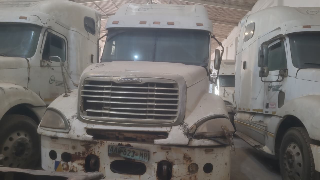 FREIGHTLINER CL12064ST5 - 2006 — imagen 9