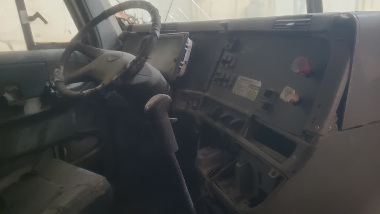 FREIGHTLINER CL12064ST5 - 2006 — imagen 5