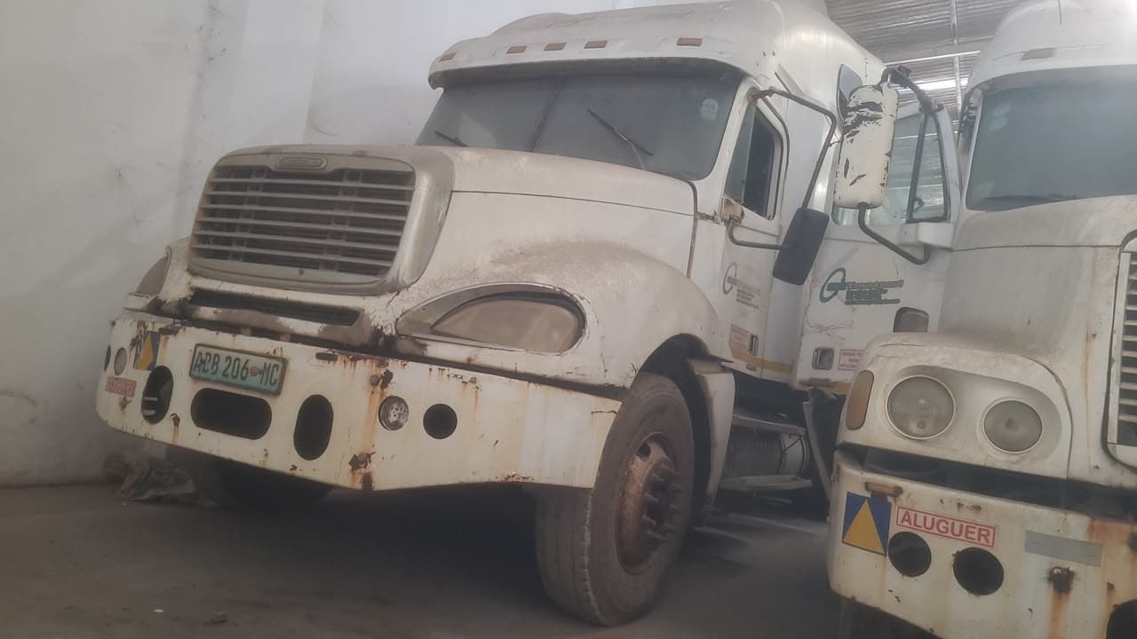FREIGHTLINER CL 1200645T - 2005 — imagen 2