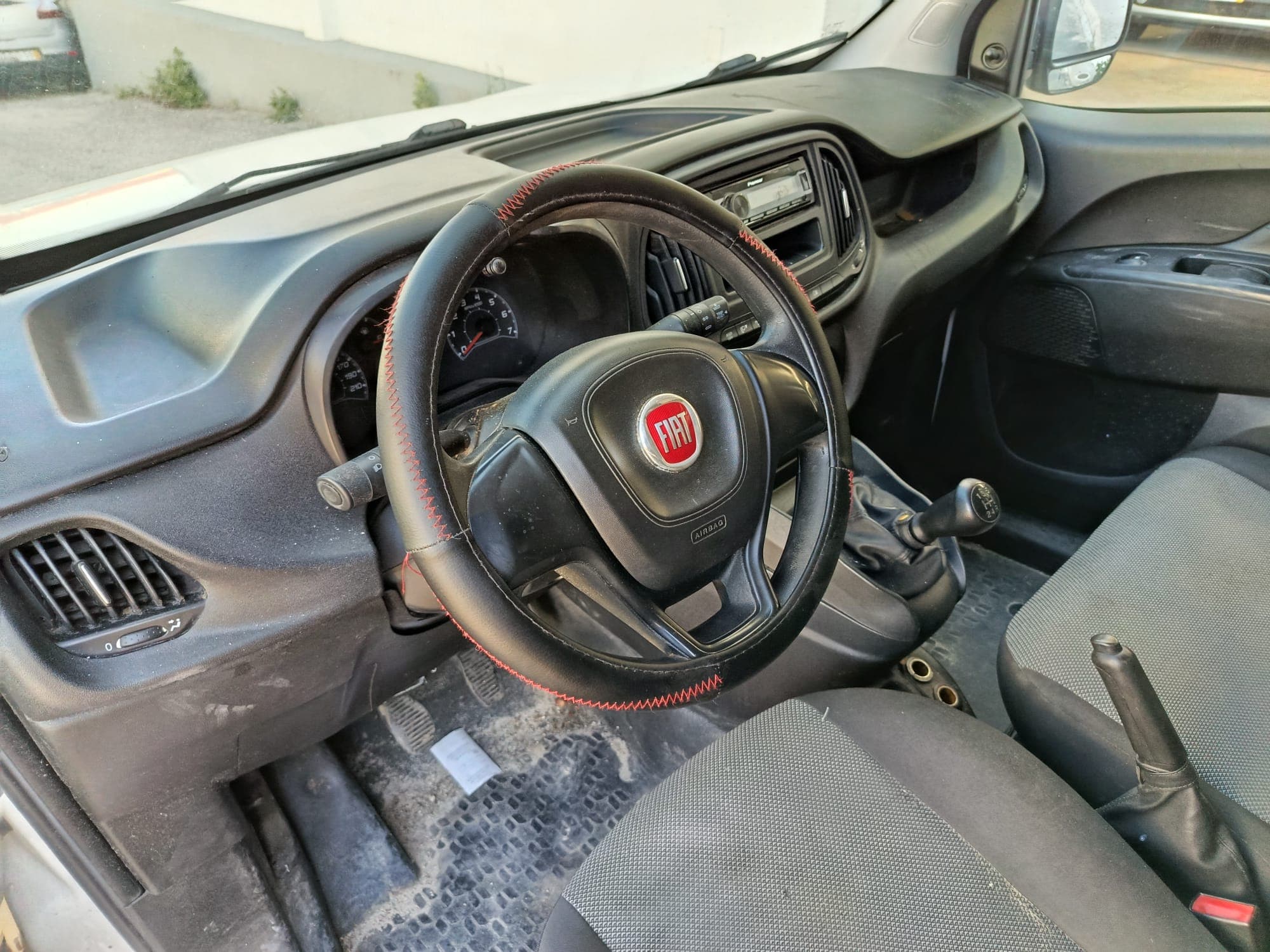 Fiat Doblo · Ano 2017 — imagen 16