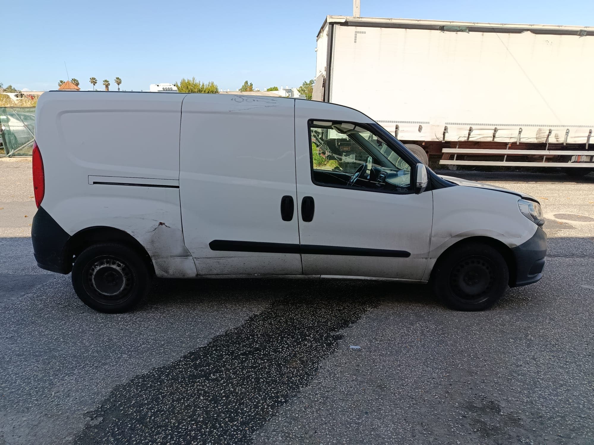 Fiat Doblo · Ano 2017 — imagen 3