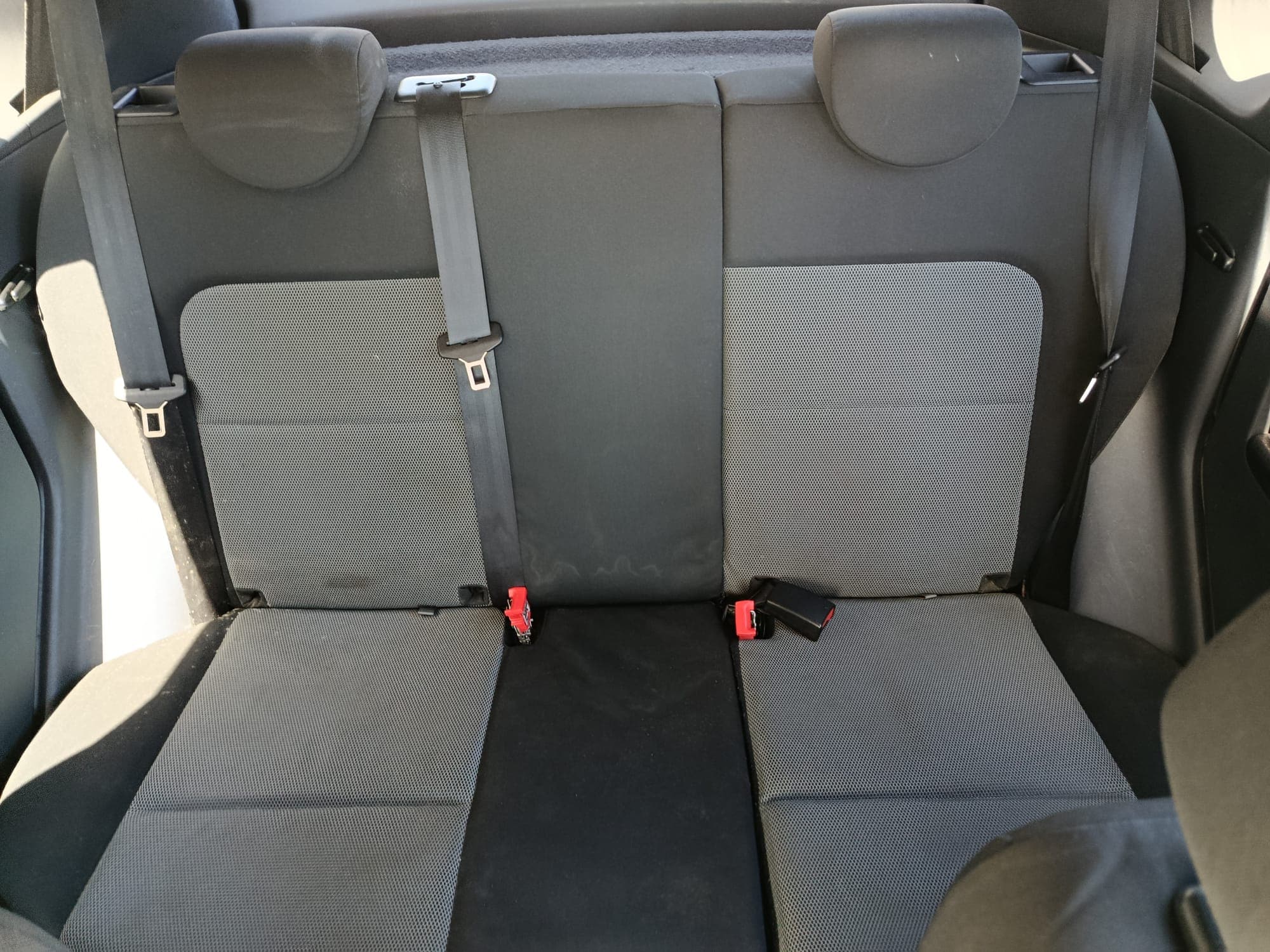 Mitsubishi Colt · Ano 2011 — imagen 18