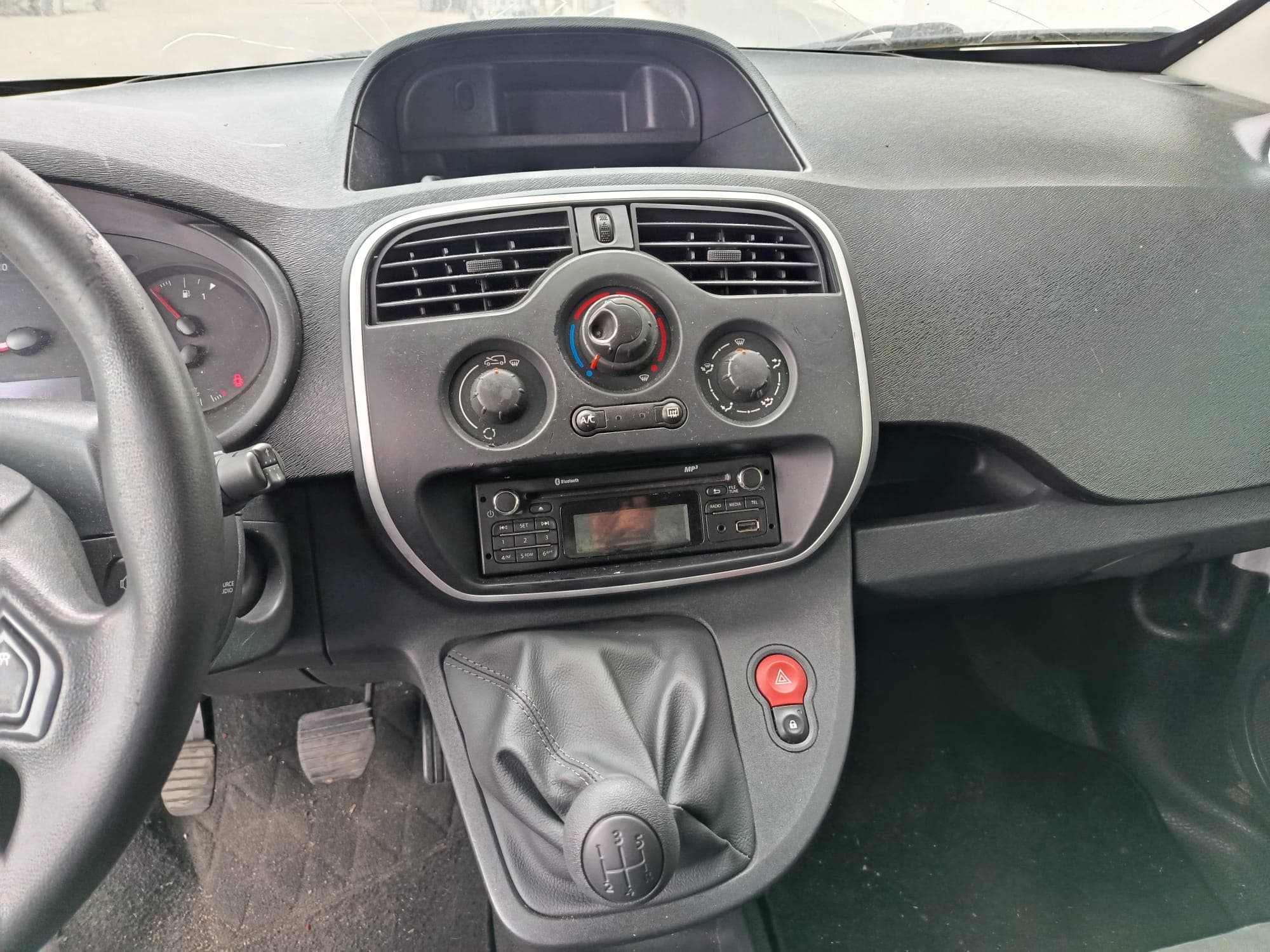 Renault Kangoo · Année 2016 — image 13