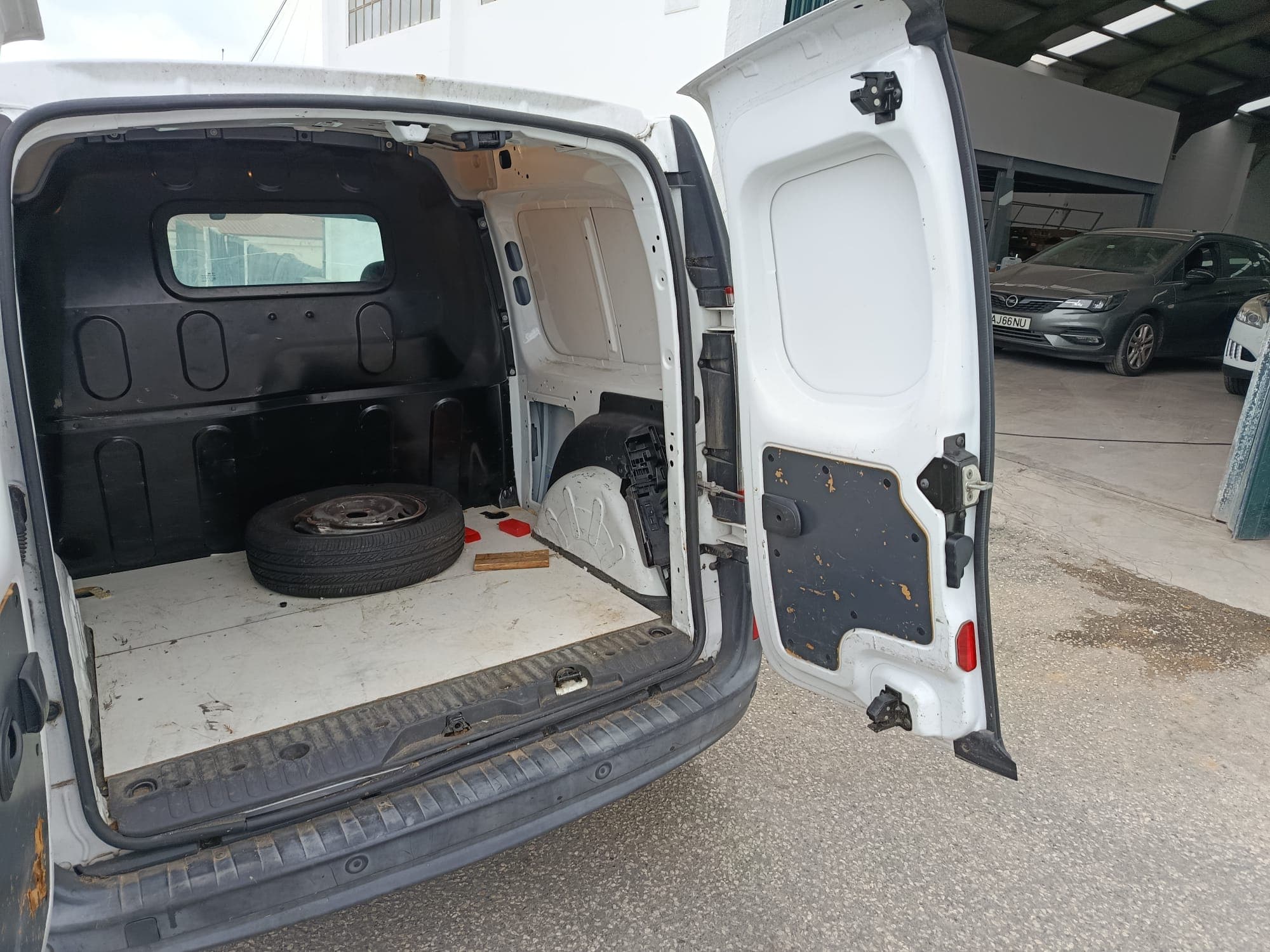 Renault Kangoo · Année 2016 — image 19