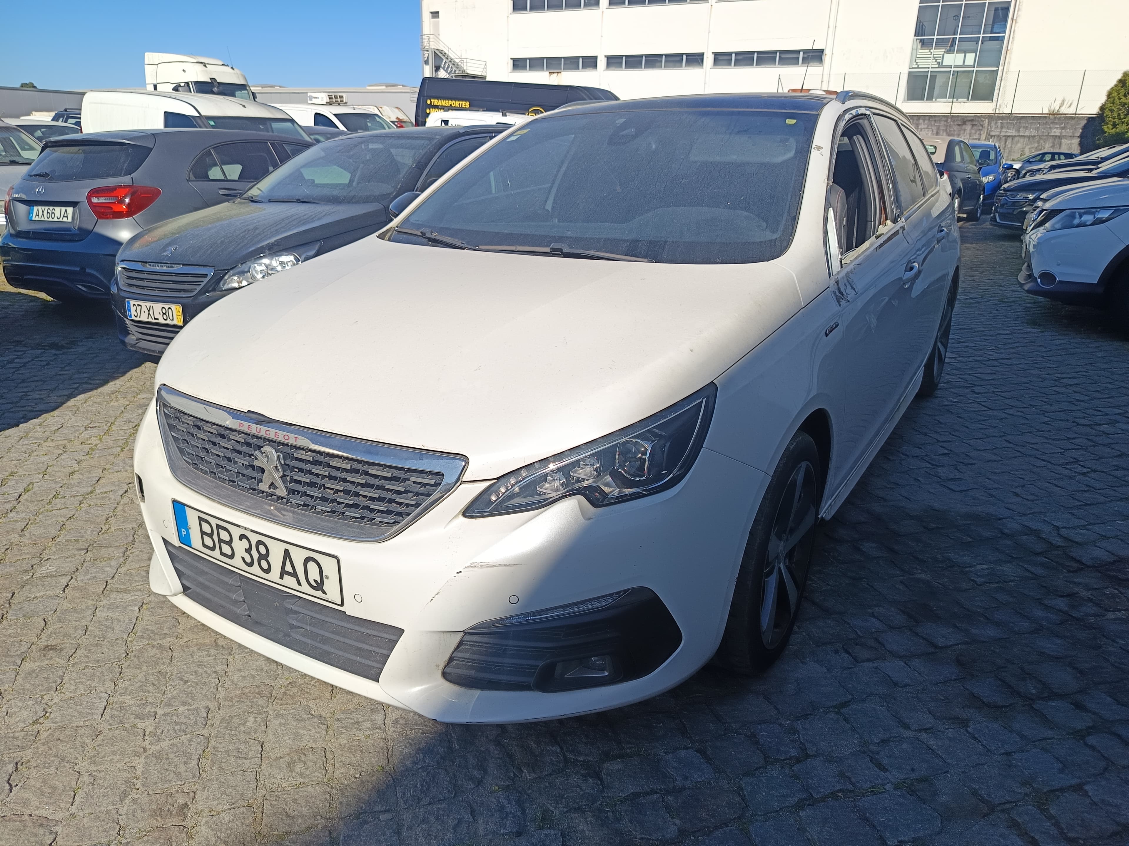 Peugeot 308 · Ano 2014 — image 1