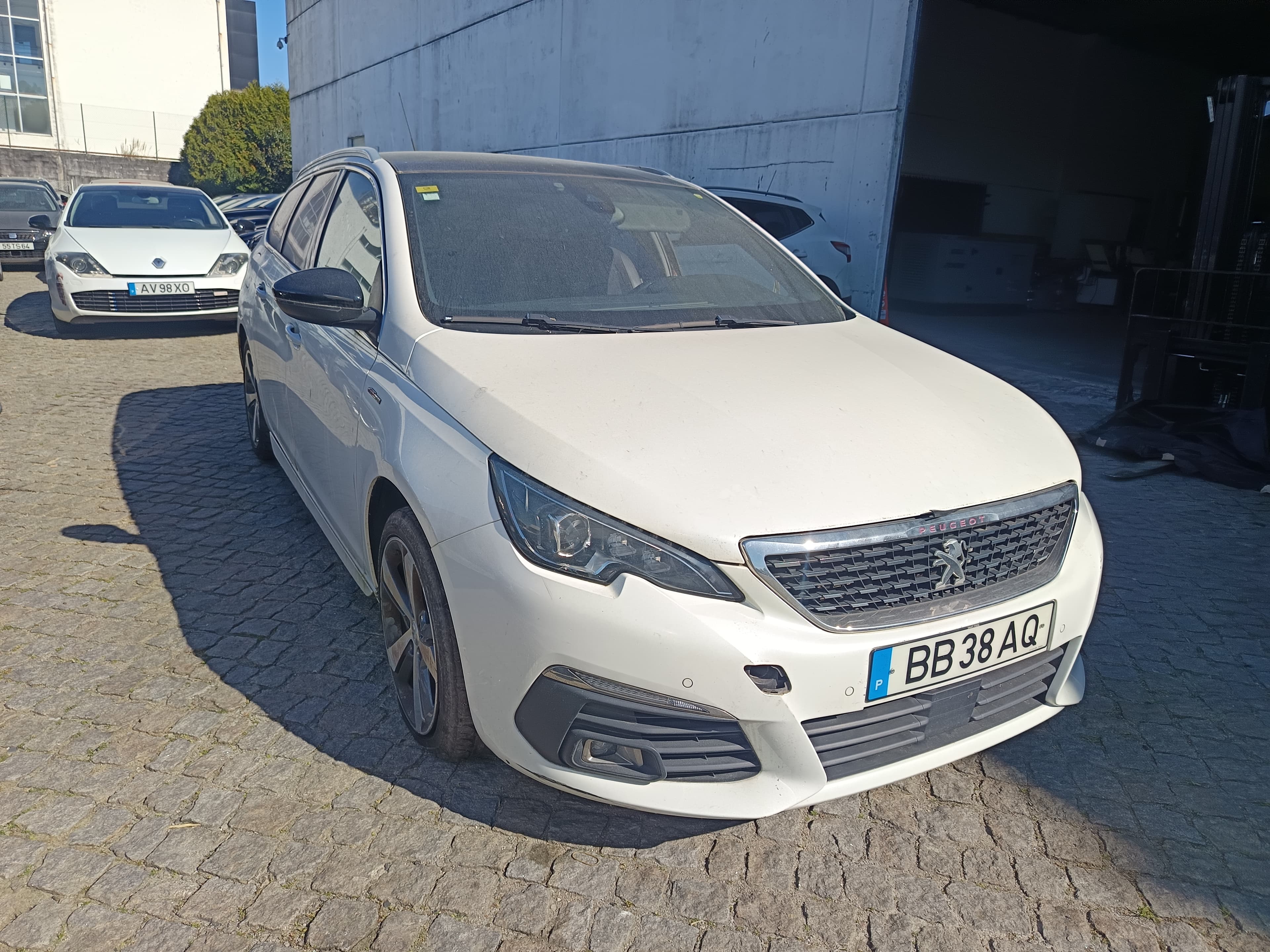 Peugeot 308 · Ano 2014 — image 3
