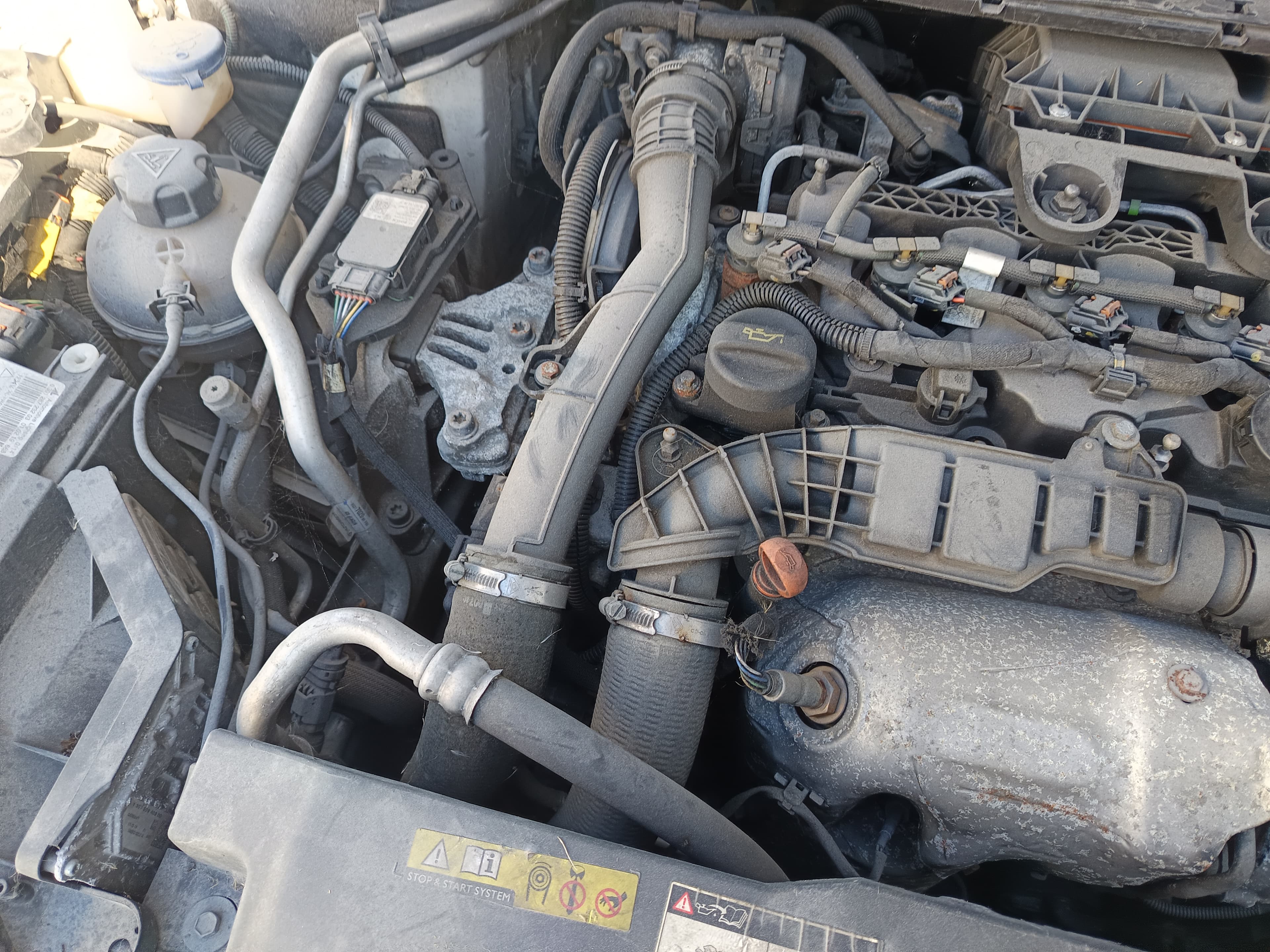 Peugeot 308 · Ano 2014 — image 8