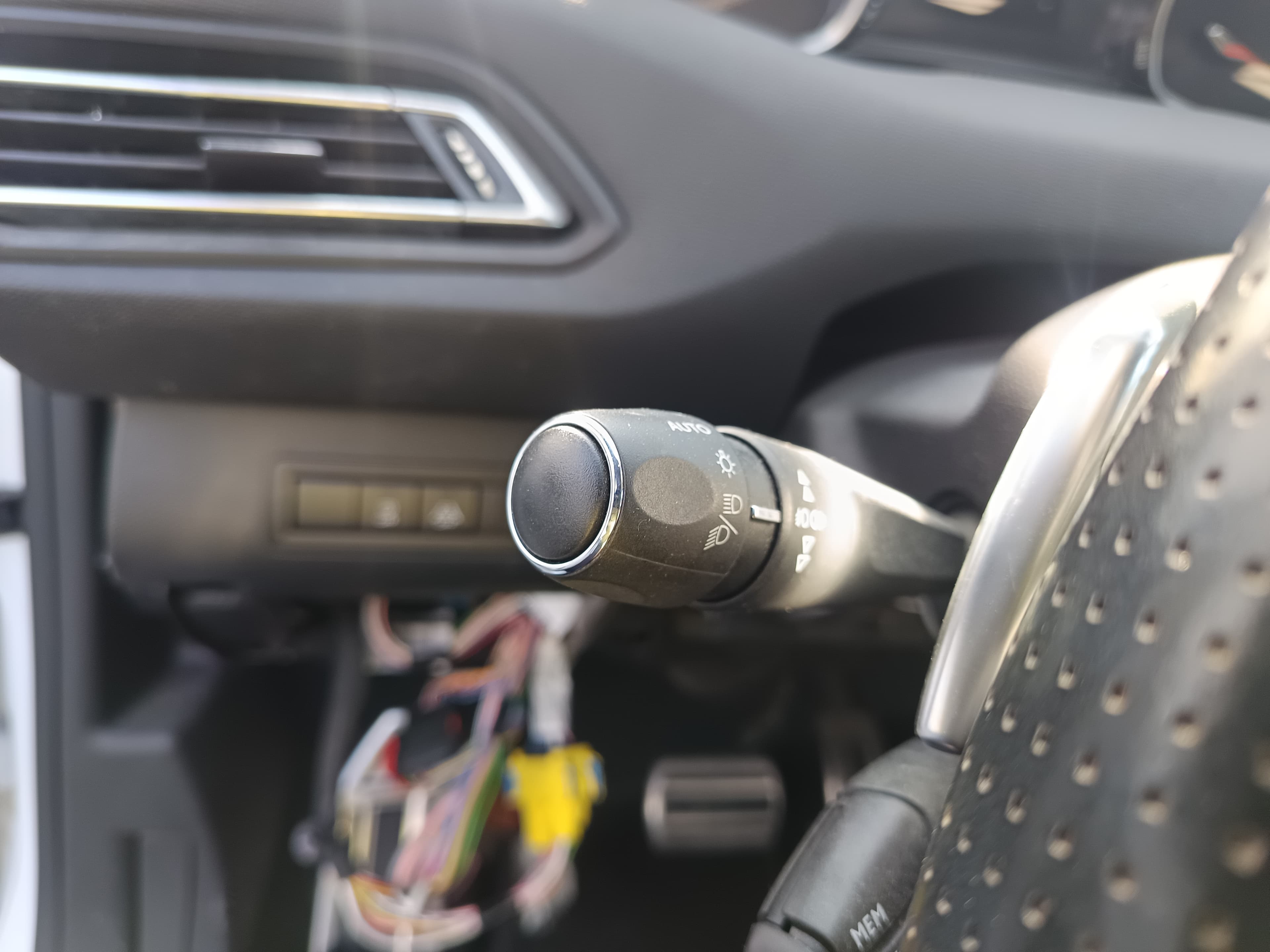 Peugeot 308 · Ano 2014 — image 46
