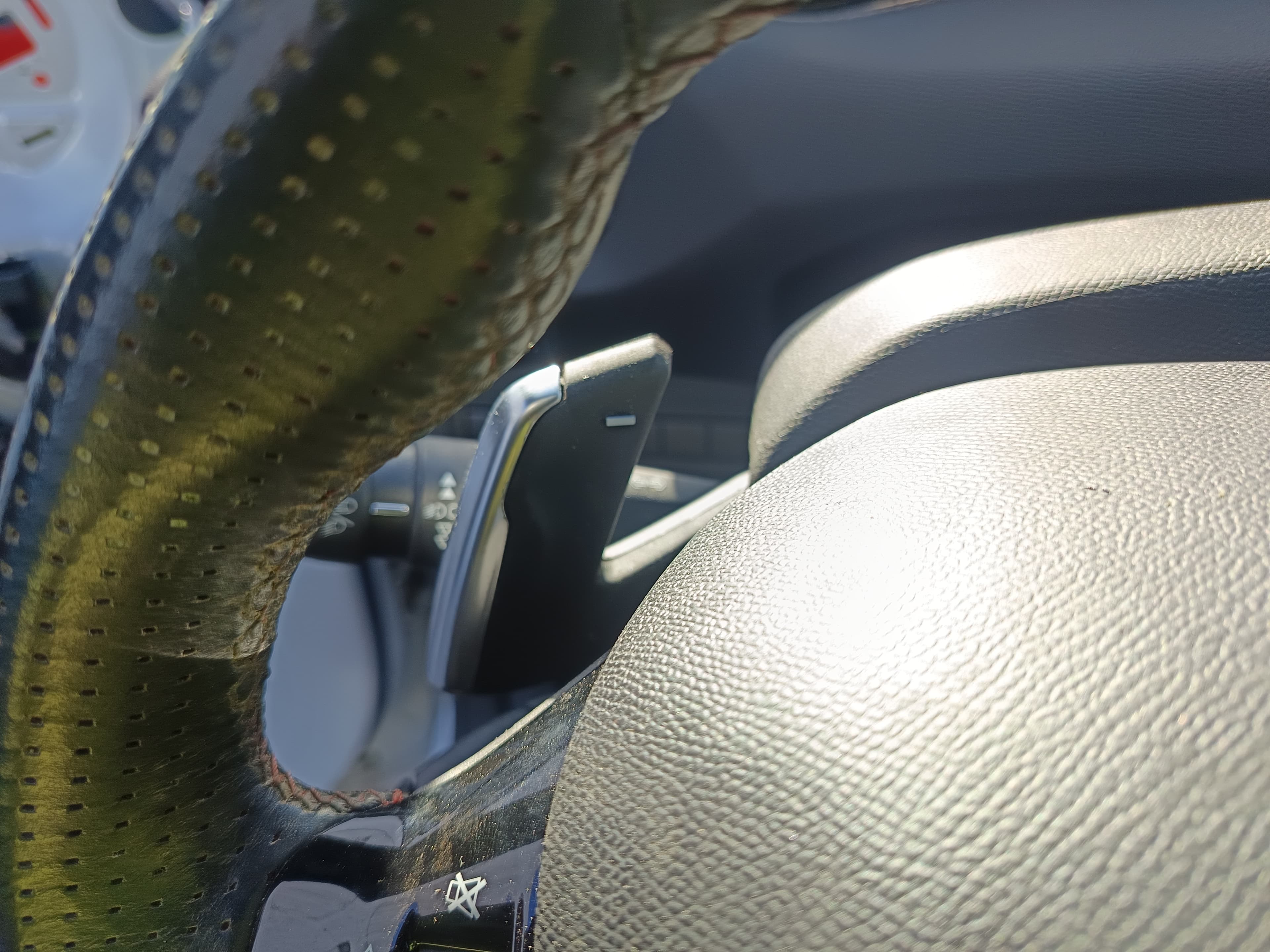 Peugeot 308 · Ano 2014 — image 45