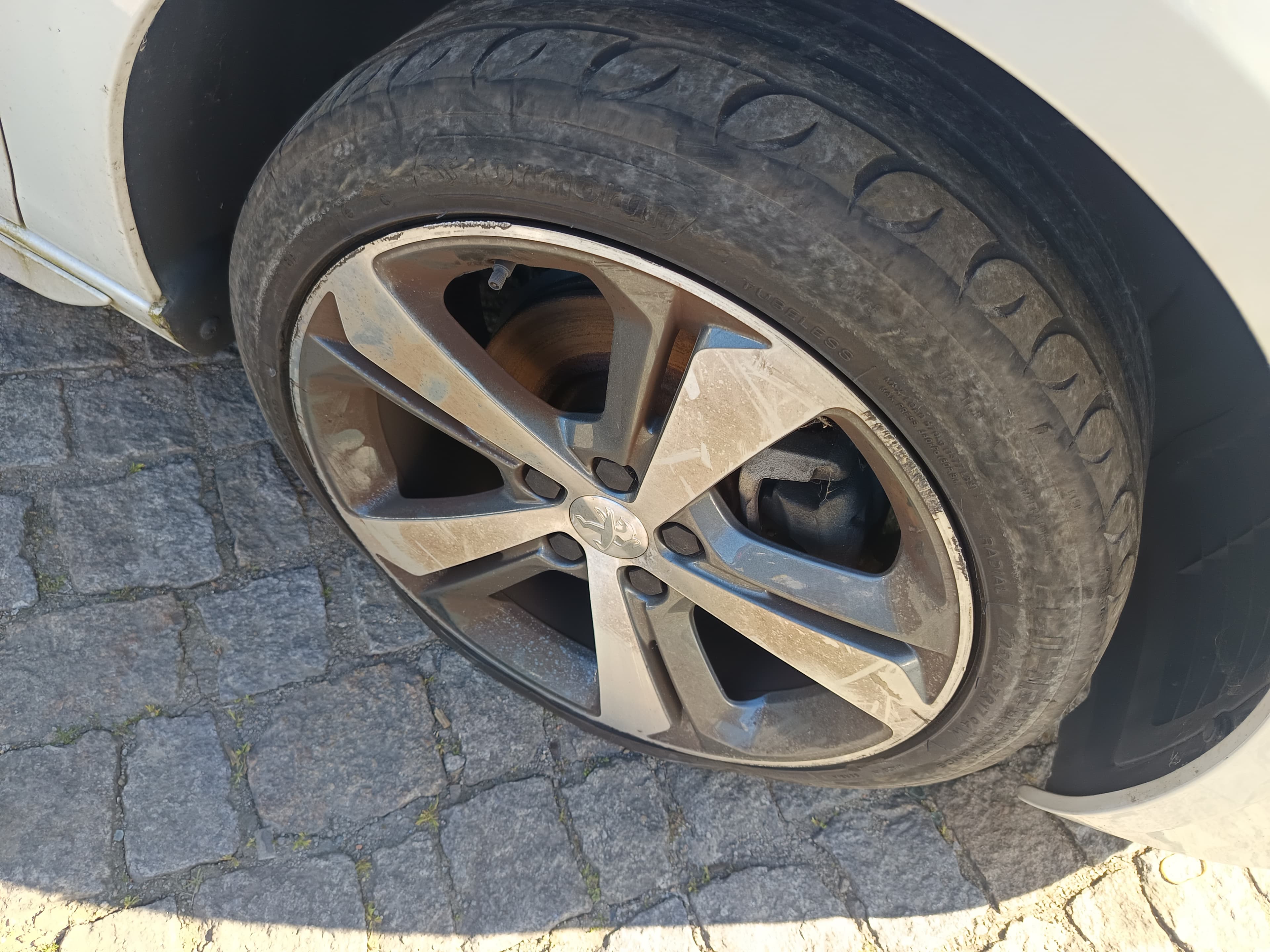 Peugeot 308 · Ano 2014 — image 20
