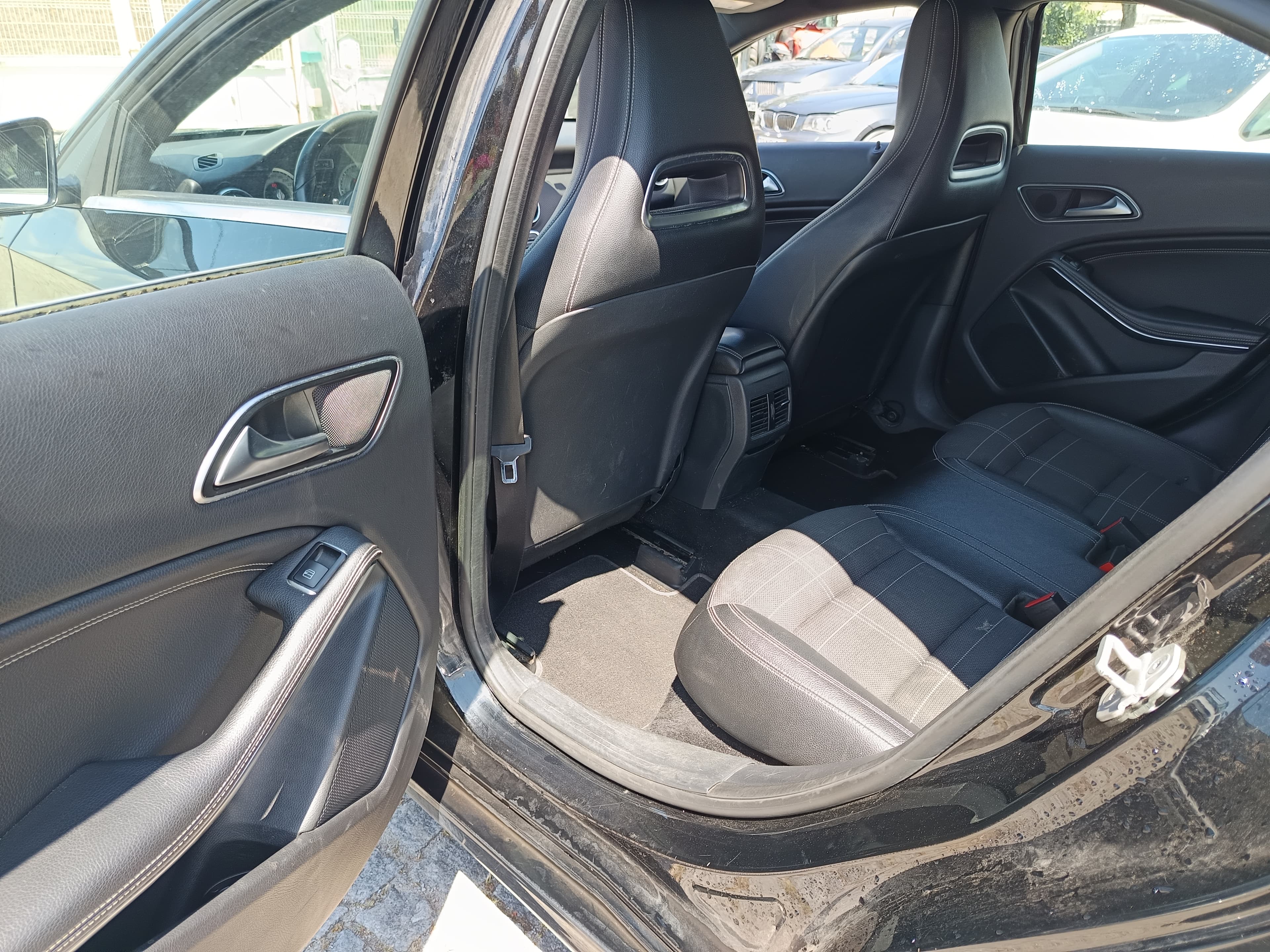 Mercedes-Benz A 200 — imagen 38