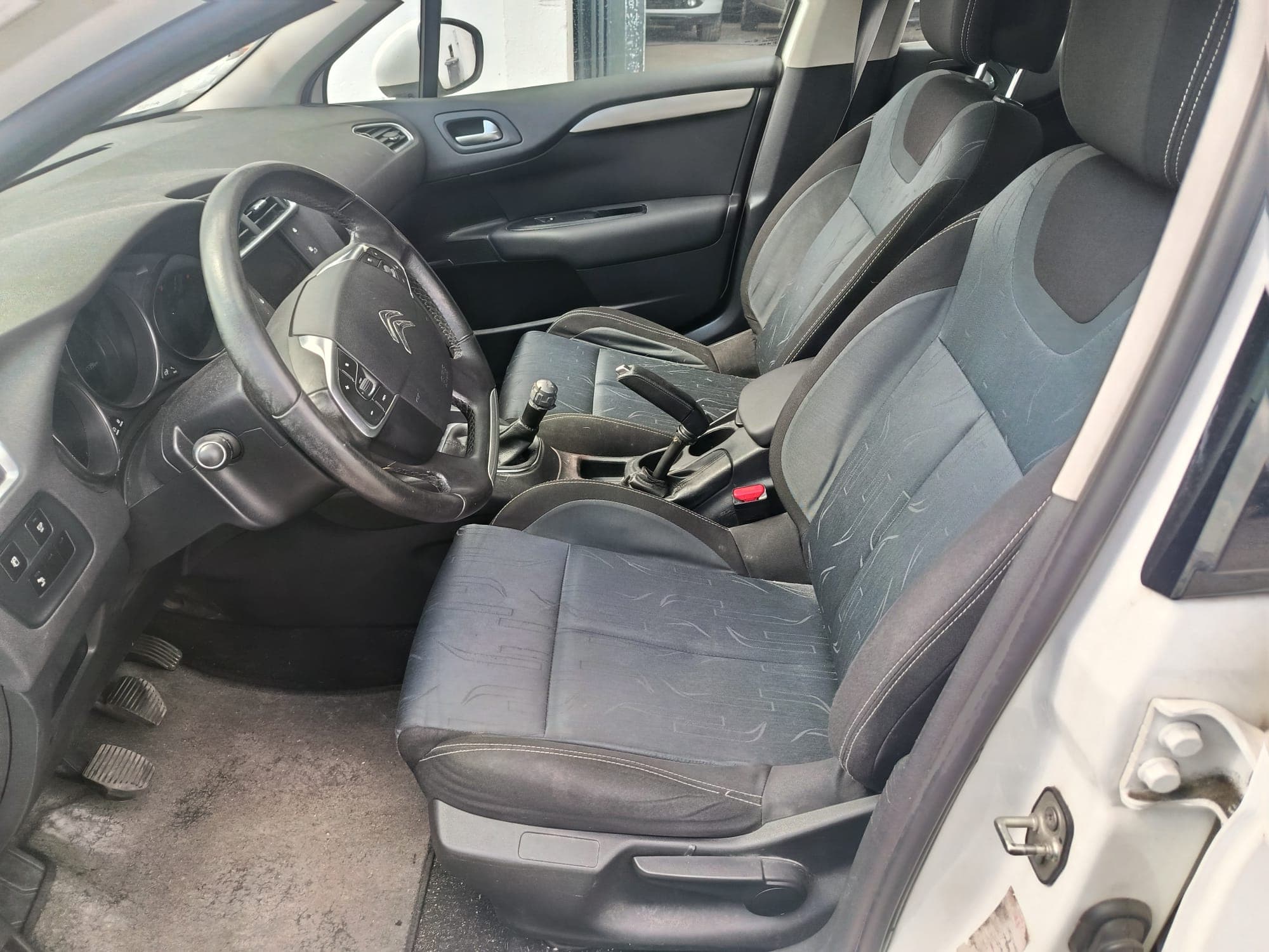 Citroën C4 - 2013 — imagen 14