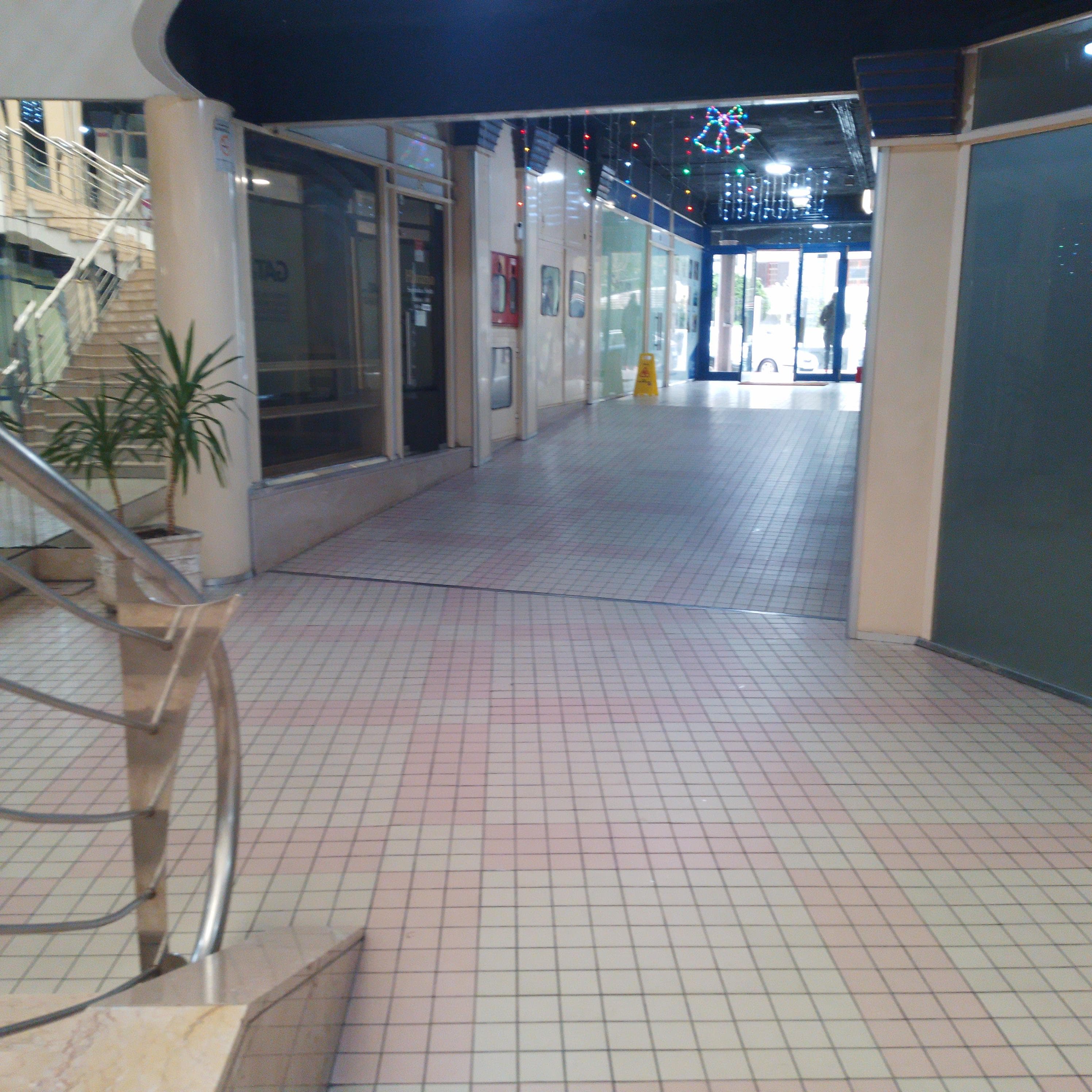Shop · Gondomar — image 4