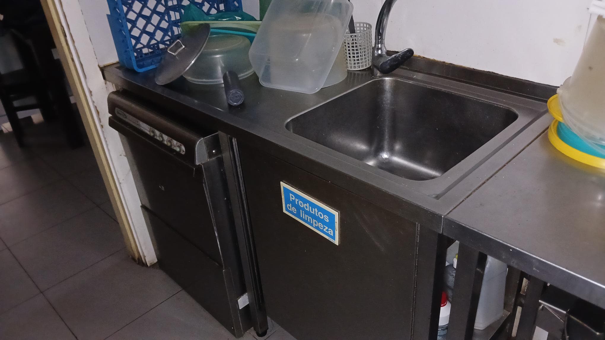 Loja + Equipamento de Hotelaria · Vieira do Minho — image 27