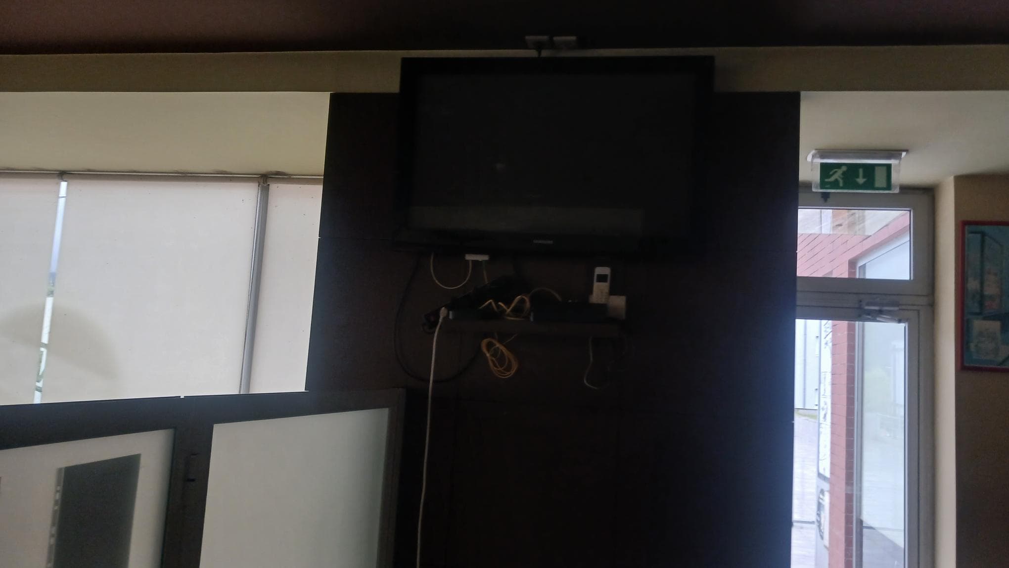 Loja + Equipamento de Hotelaria · Vieira do Minho — image 17