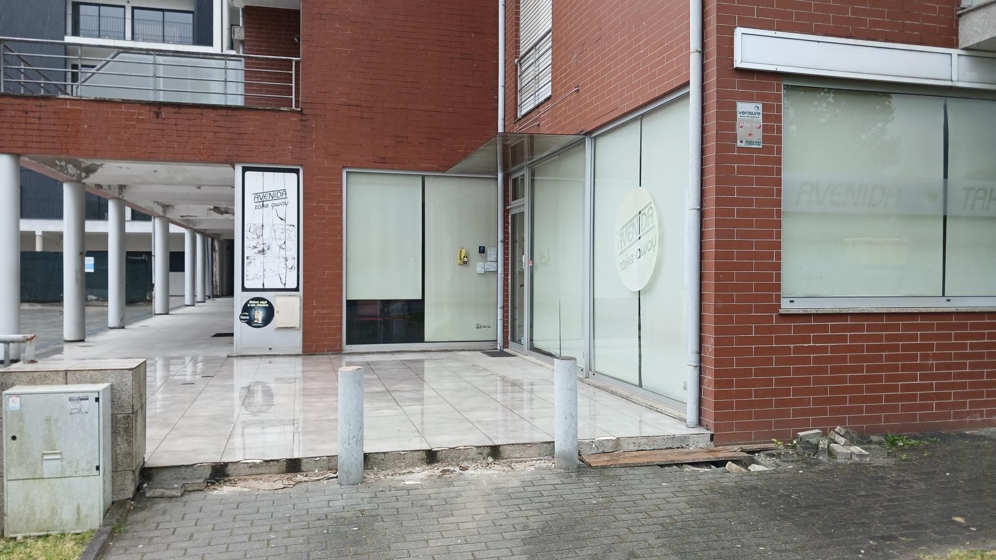 Loja + Equipamento de Hotelaria · Vieira do Minho — image 1