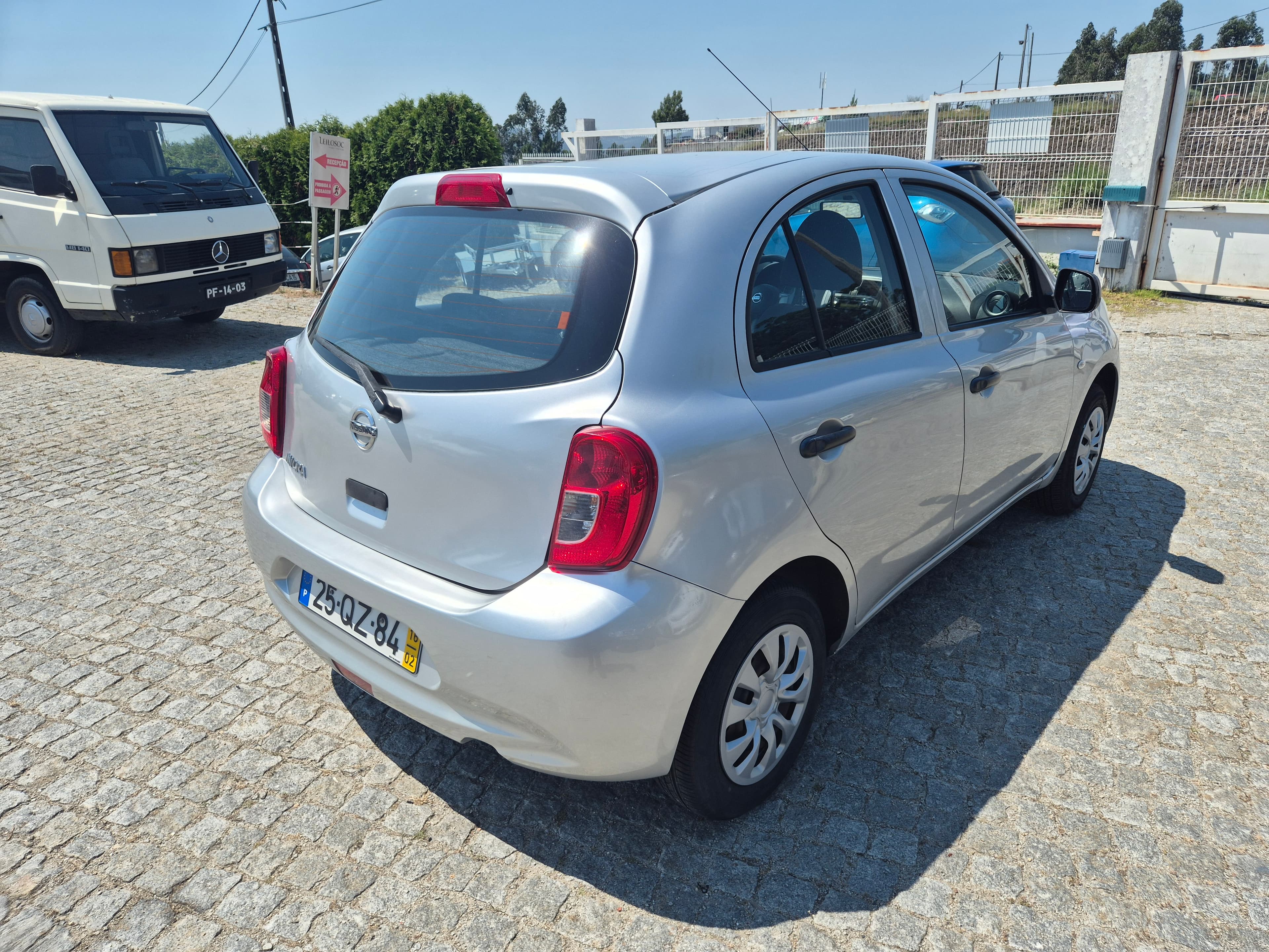 Nissan Micra · Ano 2016 — imagen 4