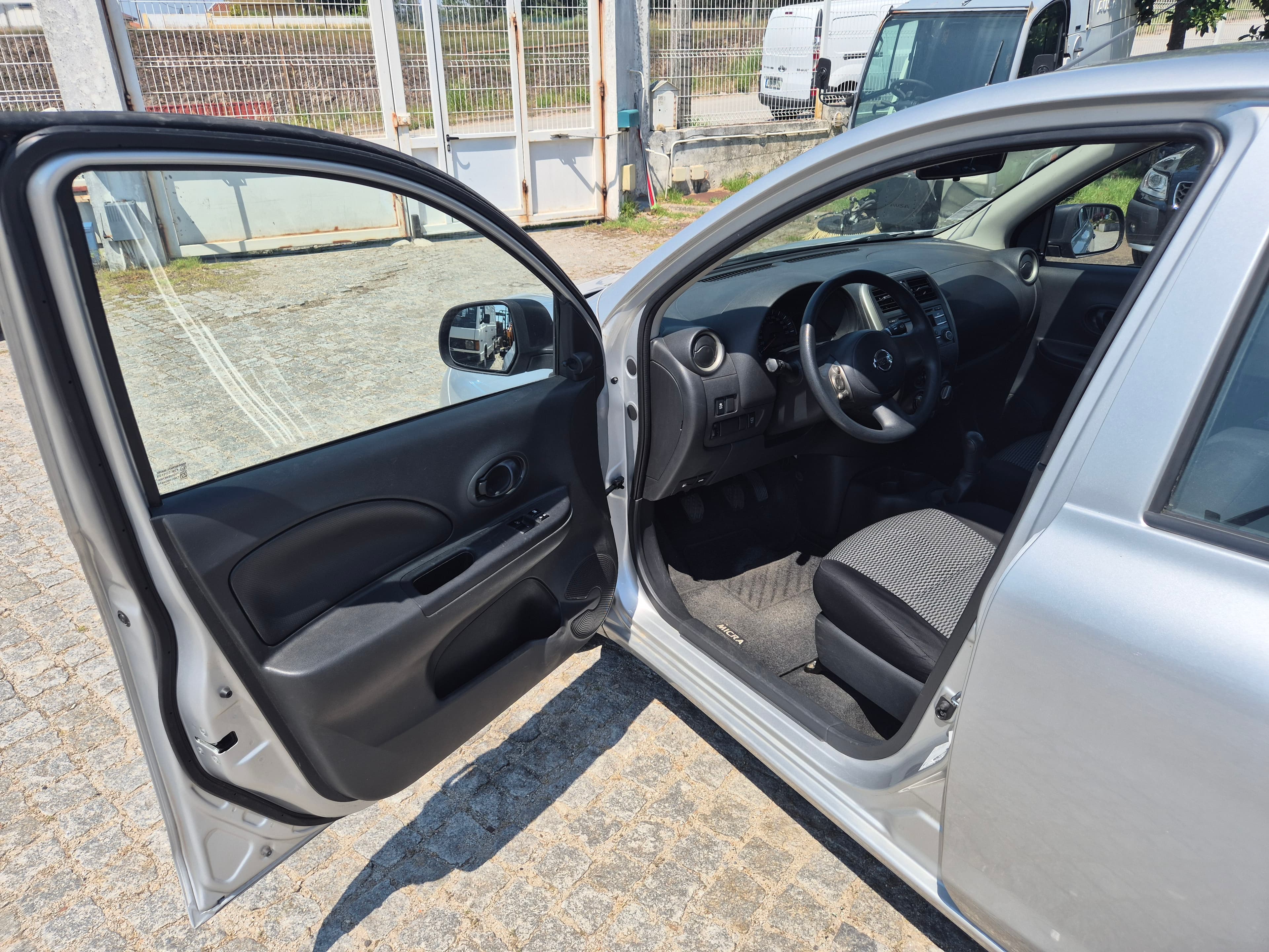 Nissan Micra · Ano 2016 — imagen 24