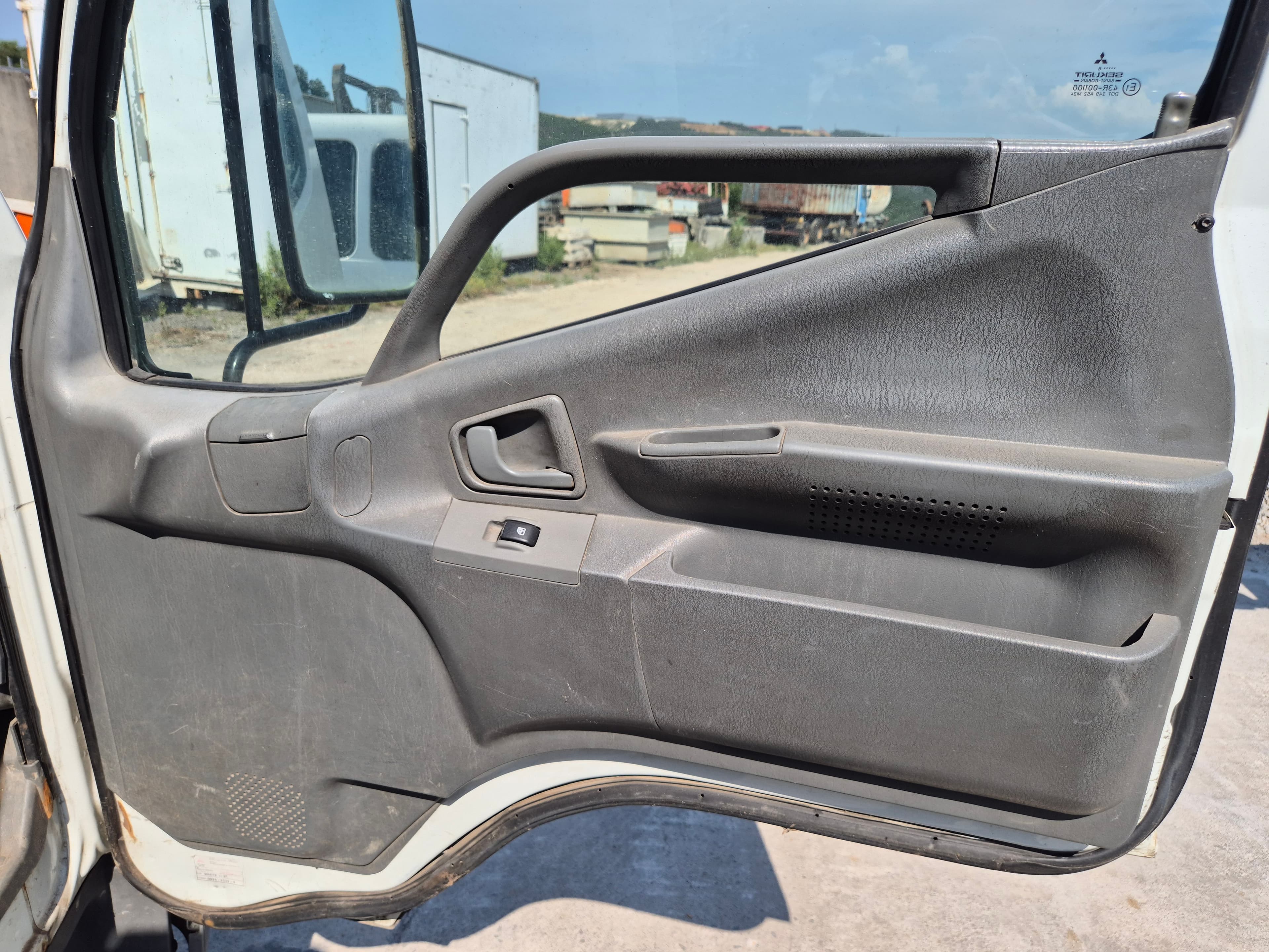 Mitsubishi Canter · Año 1998 — imagen 18