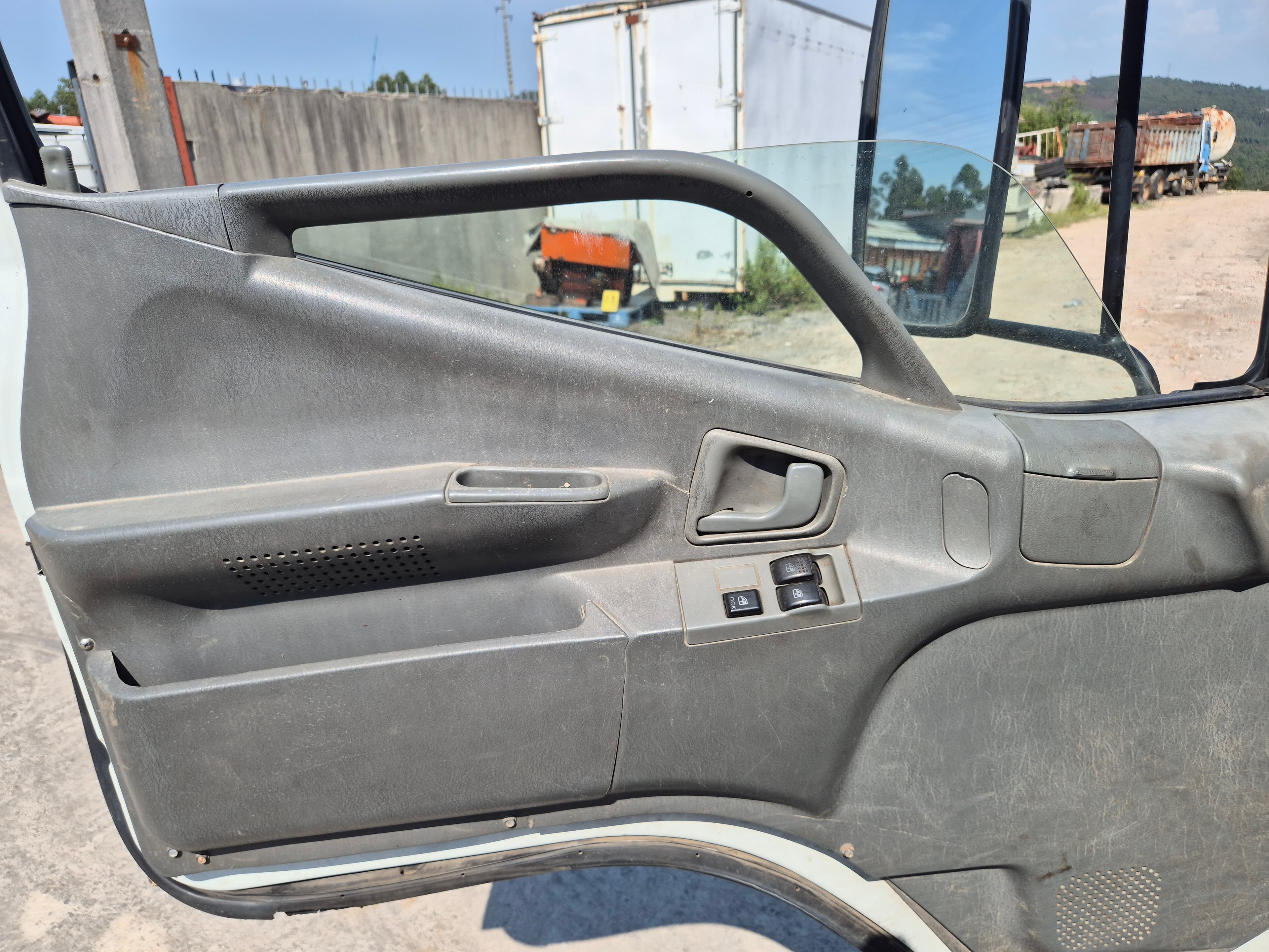 Mitsubishi Canter · Año 1998 — imagen 21