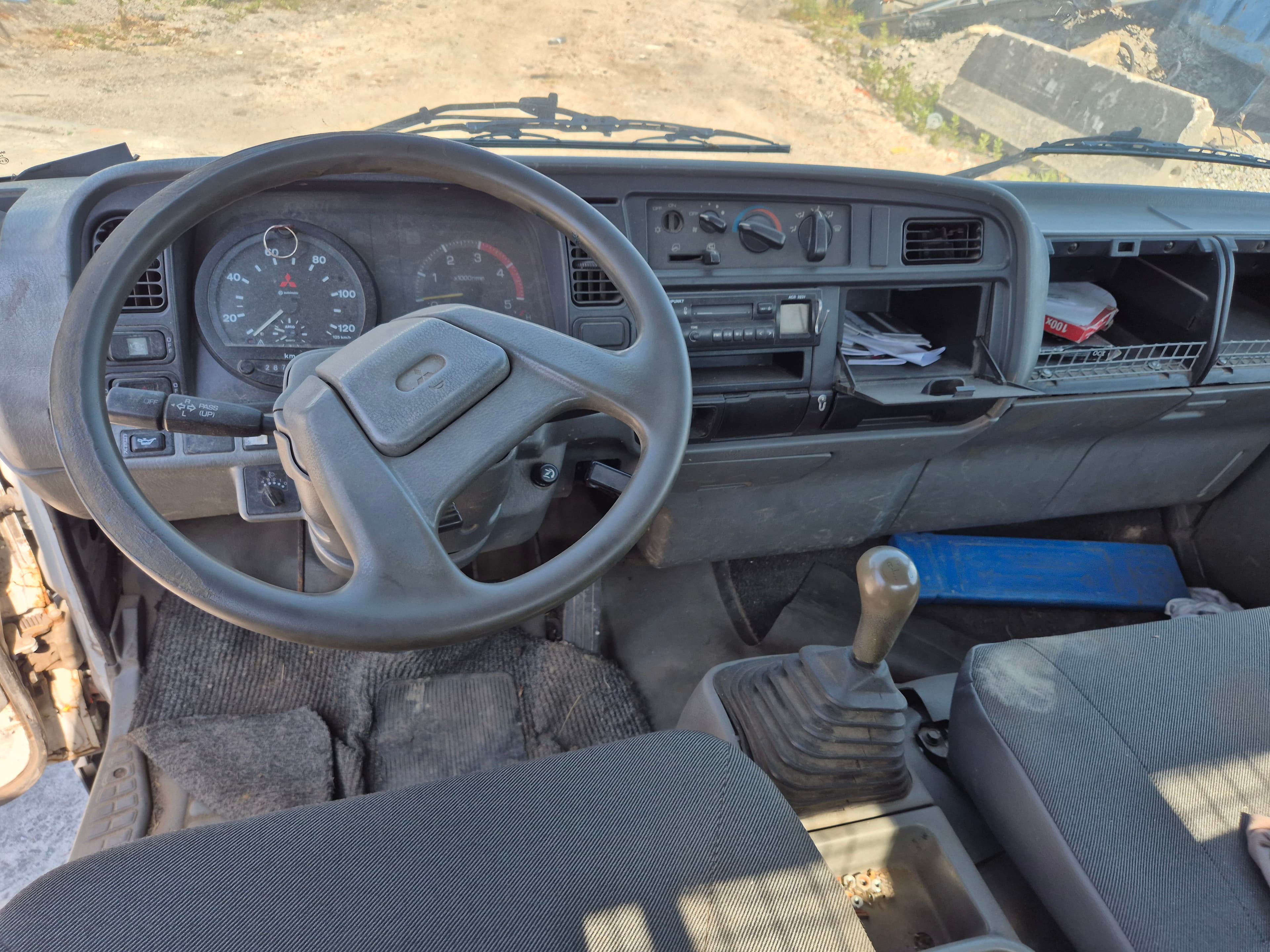 Mitsubishi Canter · Año 1998 — imagen 23
