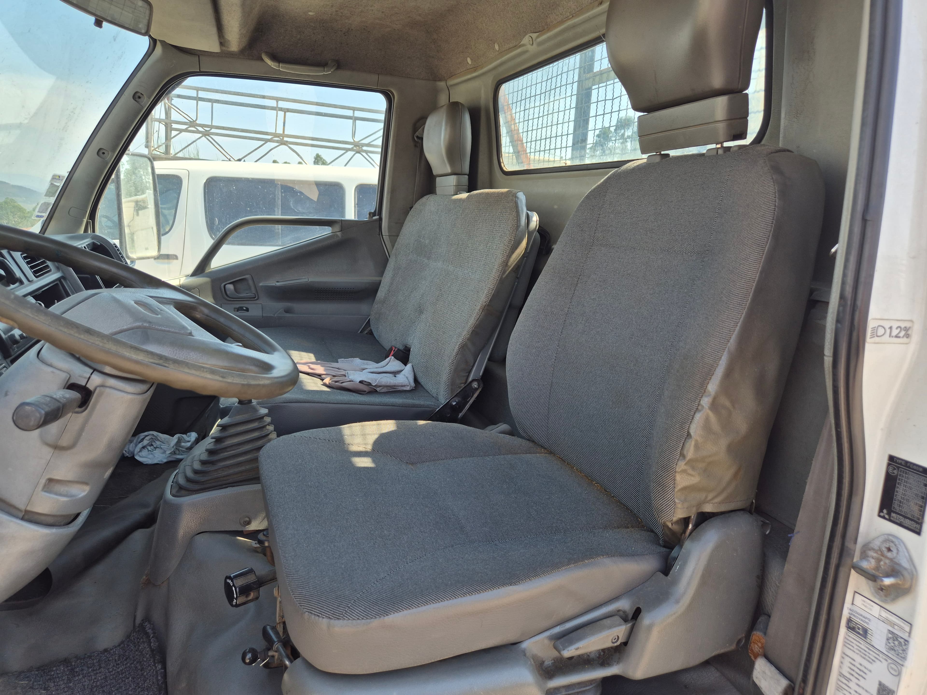 Mitsubishi Canter · Año 1998 — imagen 22