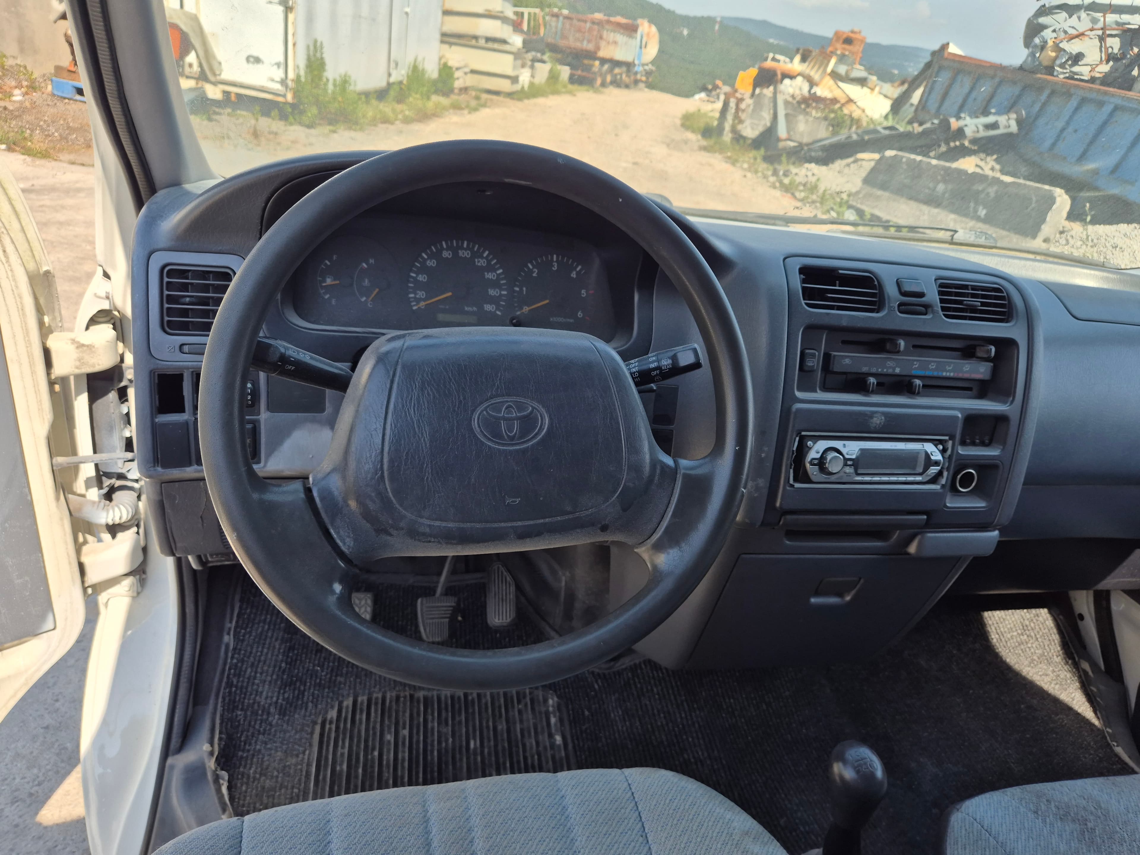 Toyota Hiace · 9 Lugares · Ano 2006 — imagen 23