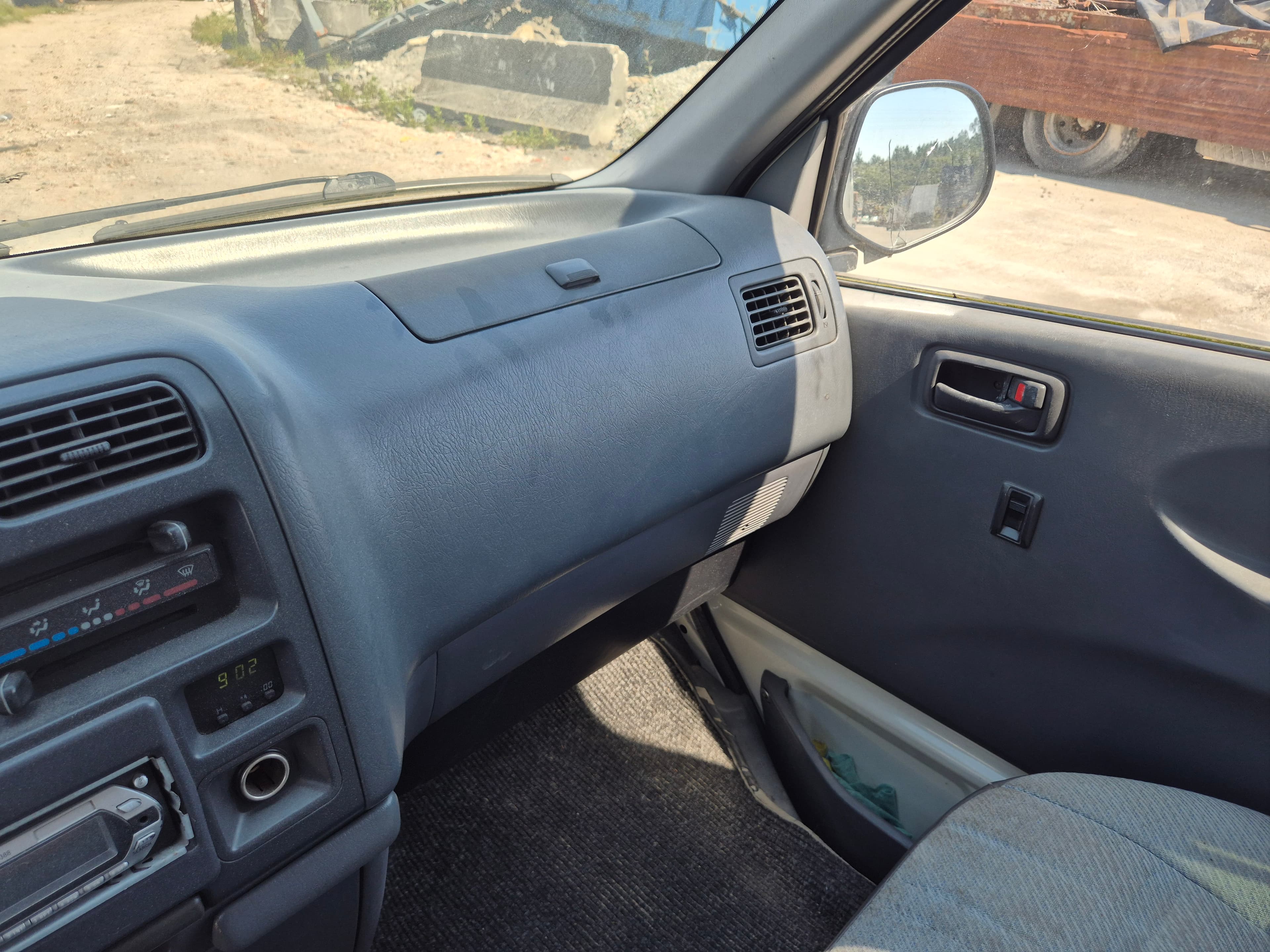 Toyota Hiace · 9 Lugares · Ano 2006 — imagen 37