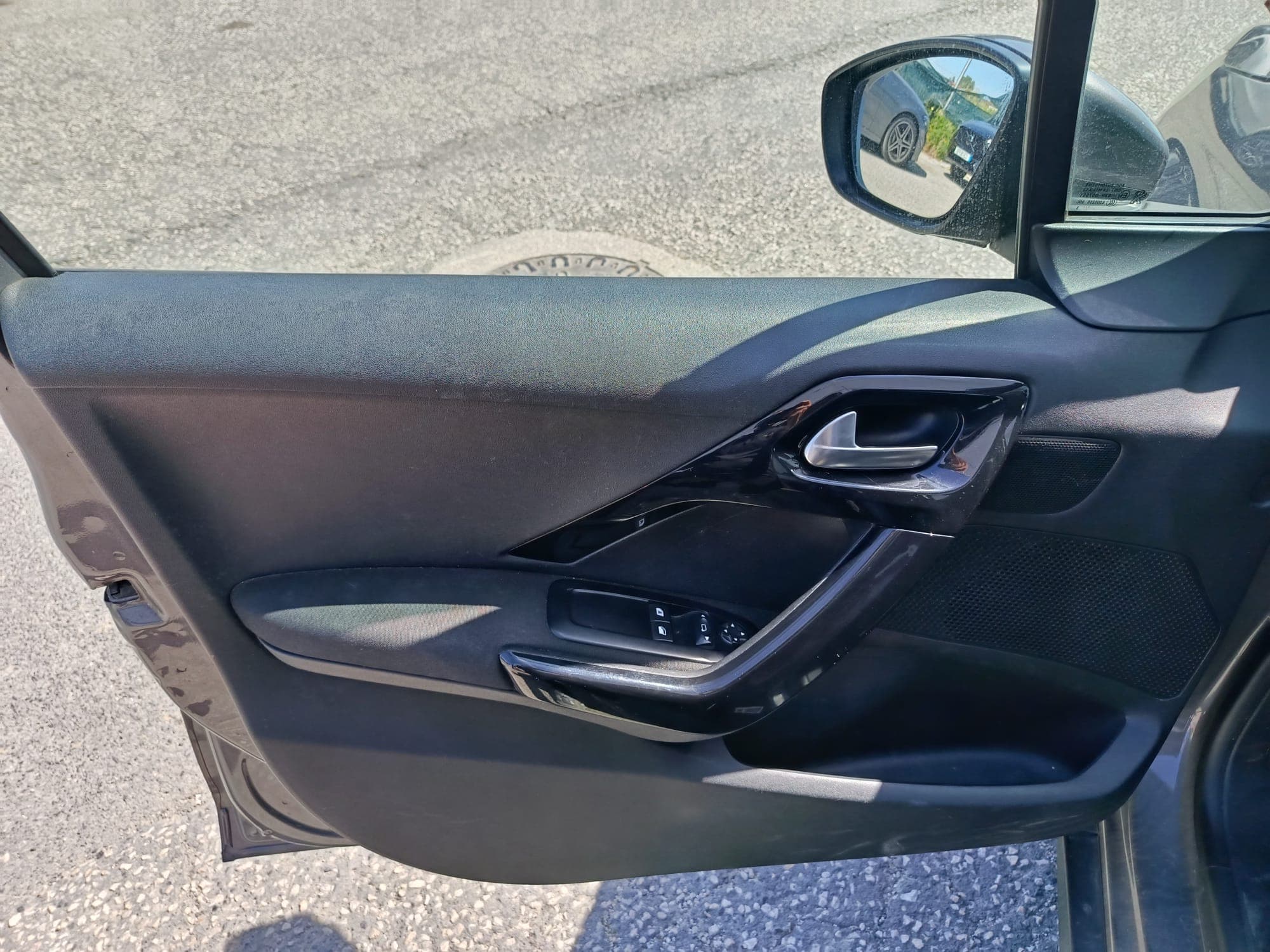 Peugeot 2008 · Ano 2013 — imagen 13