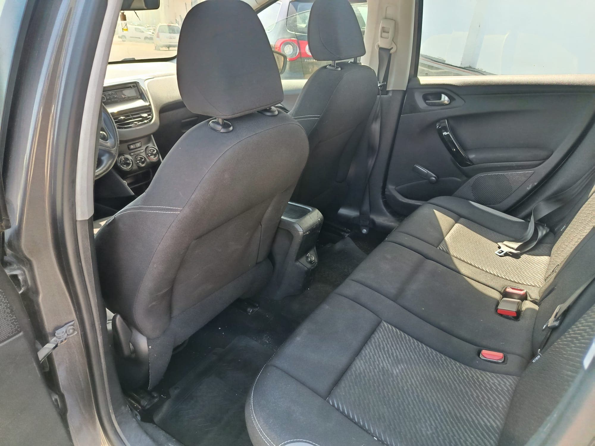 Peugeot 2008 · Ano 2013 — imagen 18