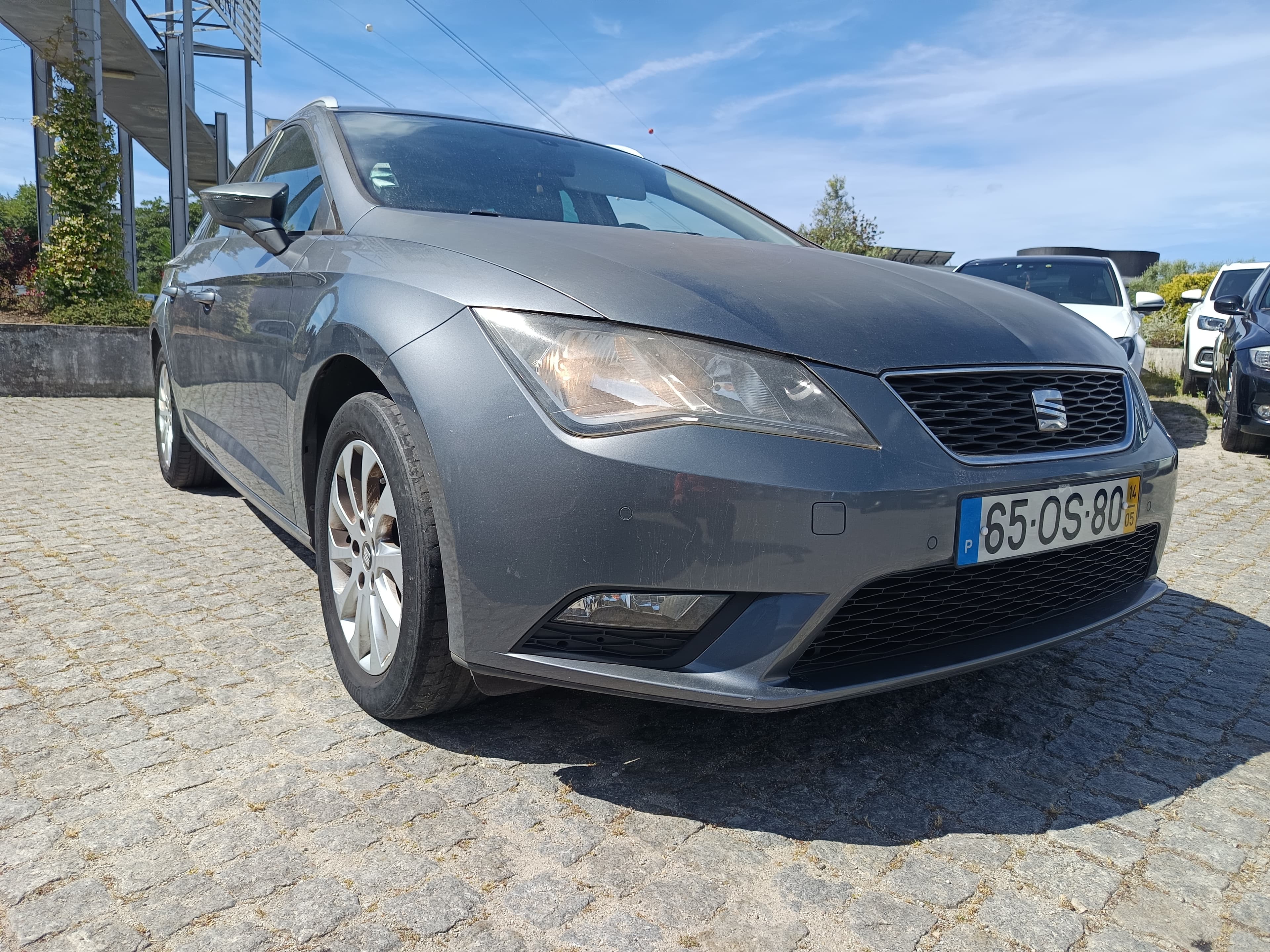 Seat Leon · Ano 2014 — imagen 4