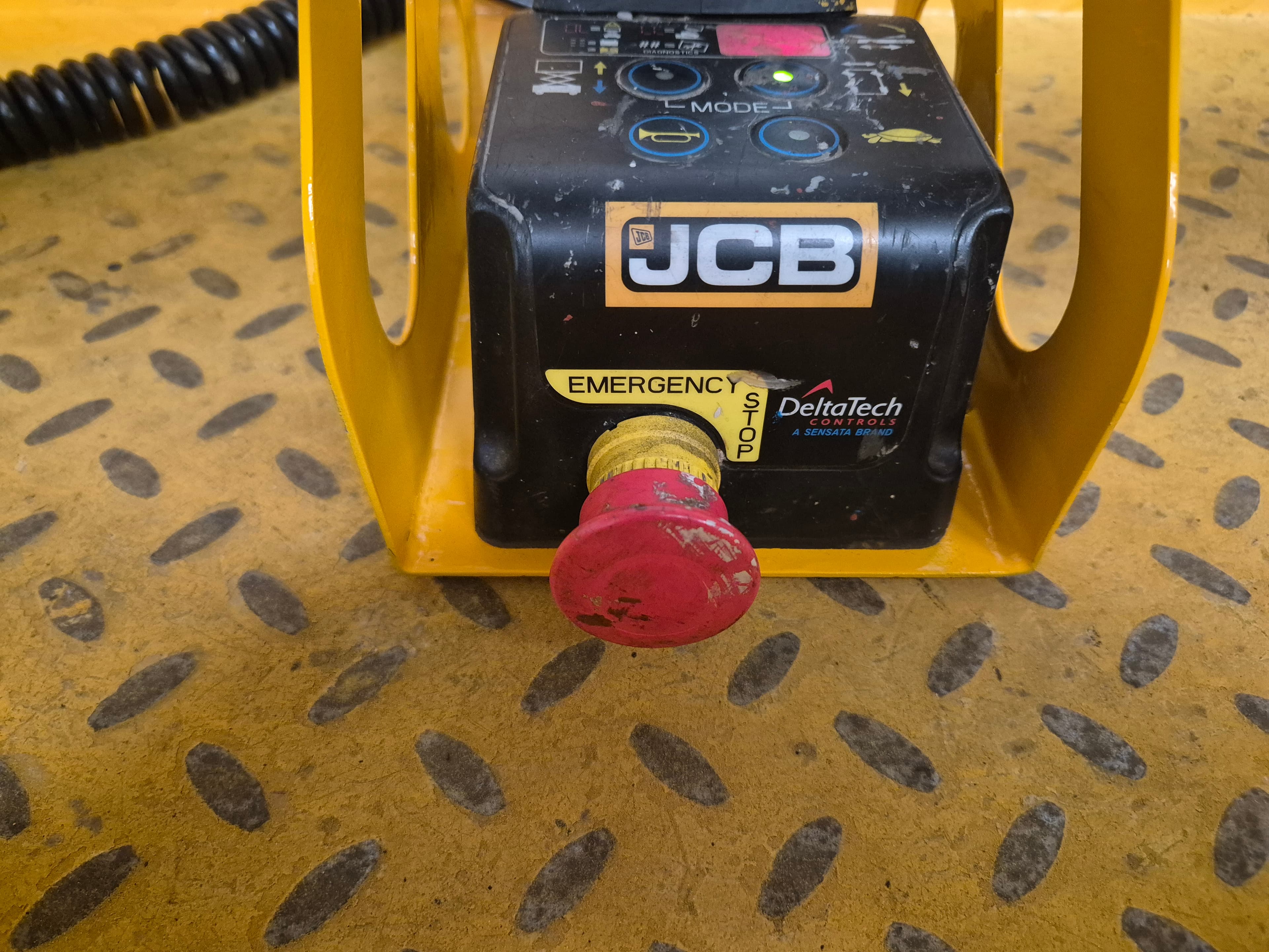 Plataforma Elevatória JCB — imagen 14