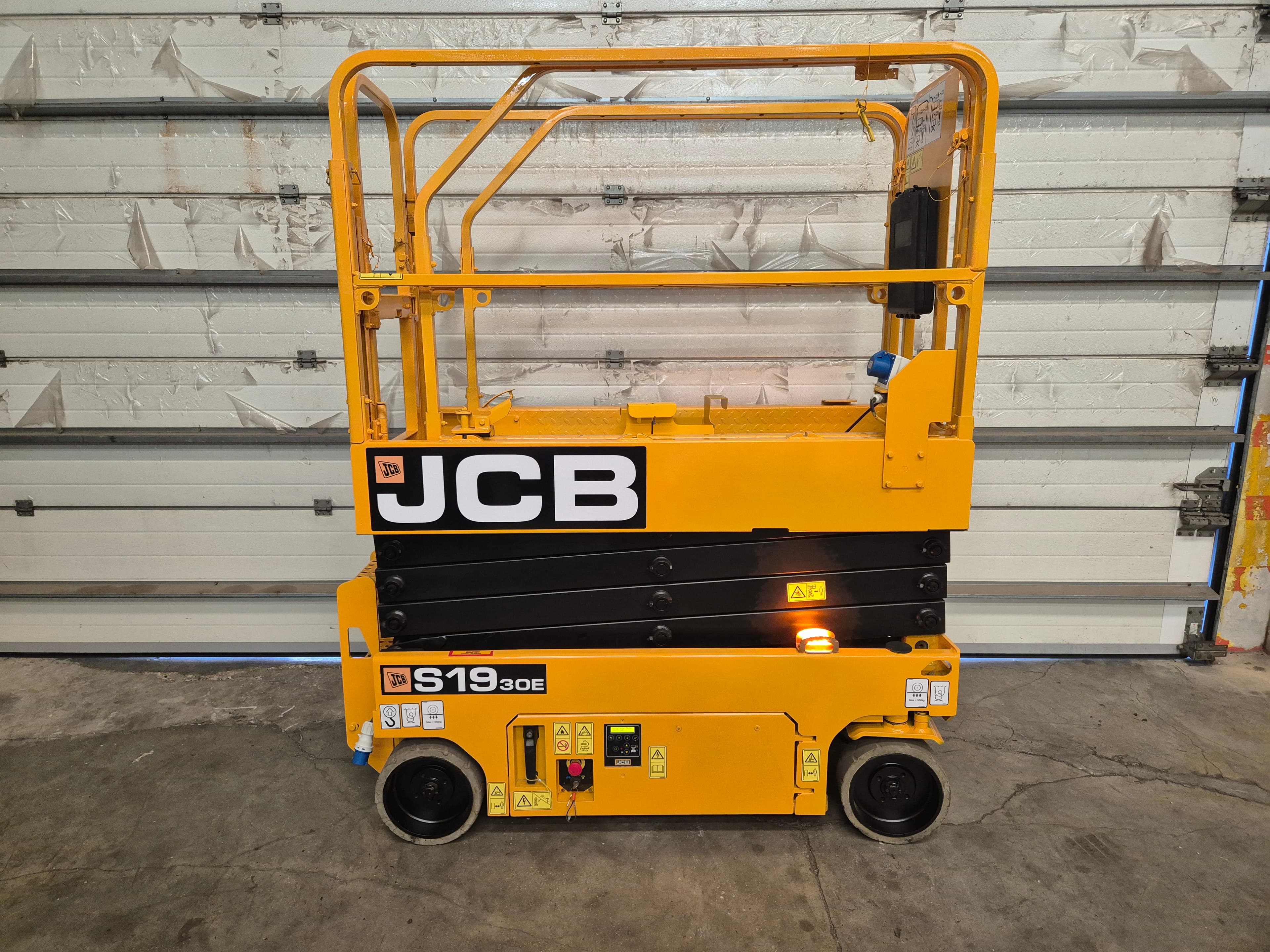 Plataforma Elevatória JCB — imagen 1