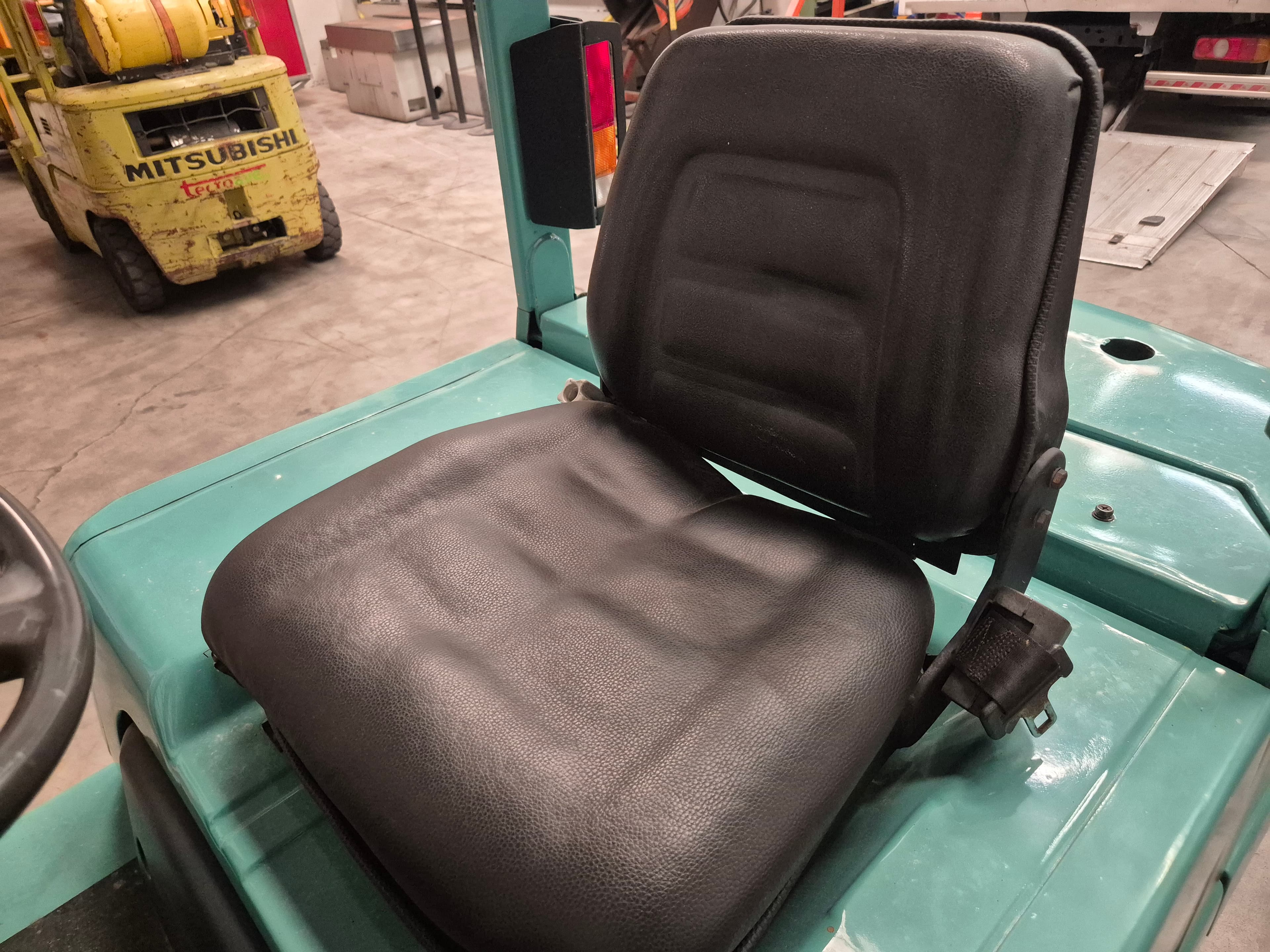 Empilhador Mitsubishi 1700kg — imagen 15