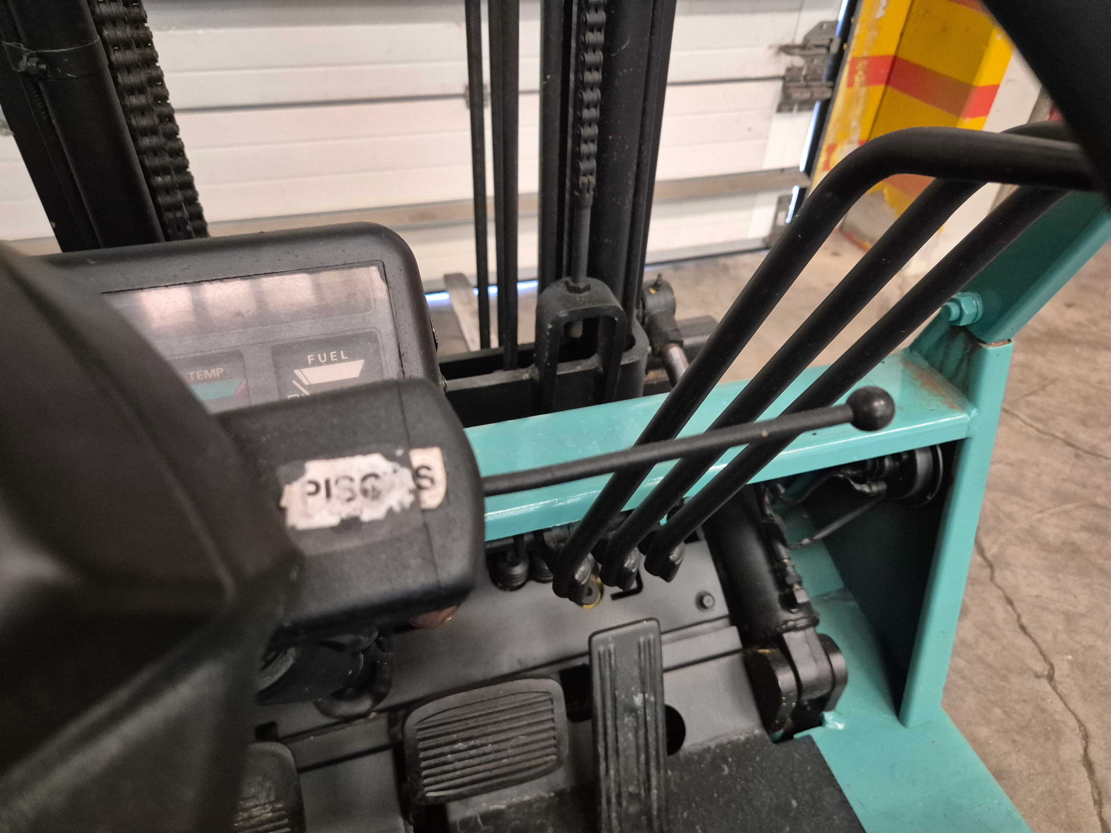 Empilhador Mitsubishi 1700kg — imagen 18
