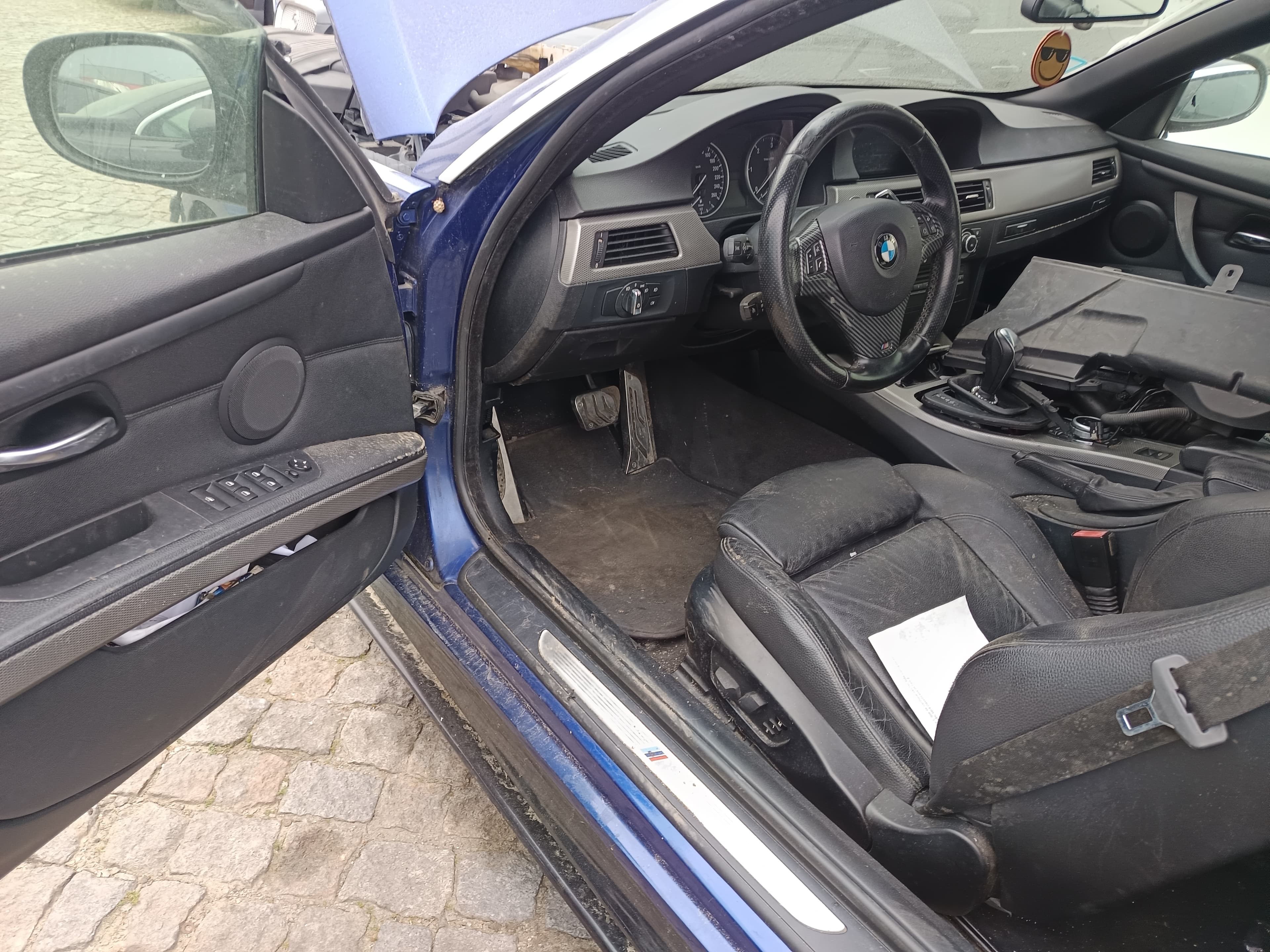 BMW 320 D Cabrio · Ano 2011 — imagen 29