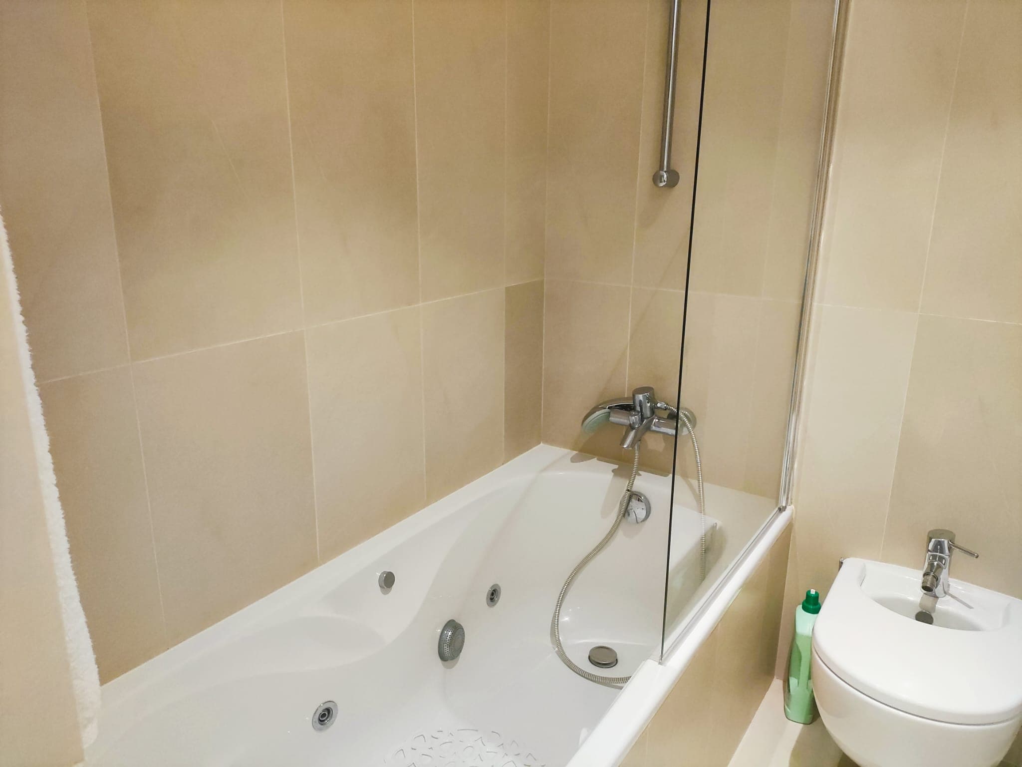 Apartamento T1 + Lugar de Estacionamento · Funchal — image 16