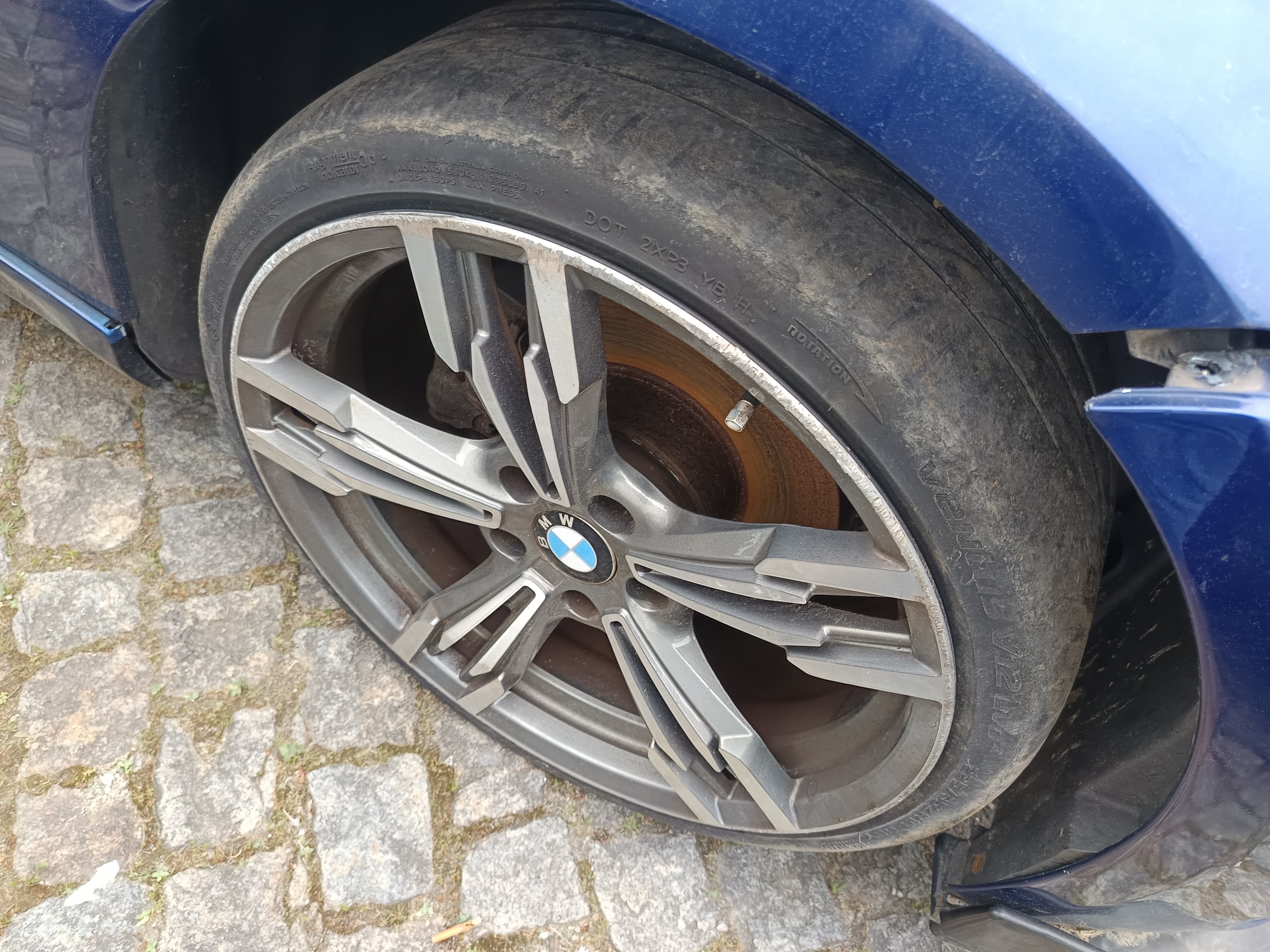 BMW 320 · Ano 2011 — imagen 9