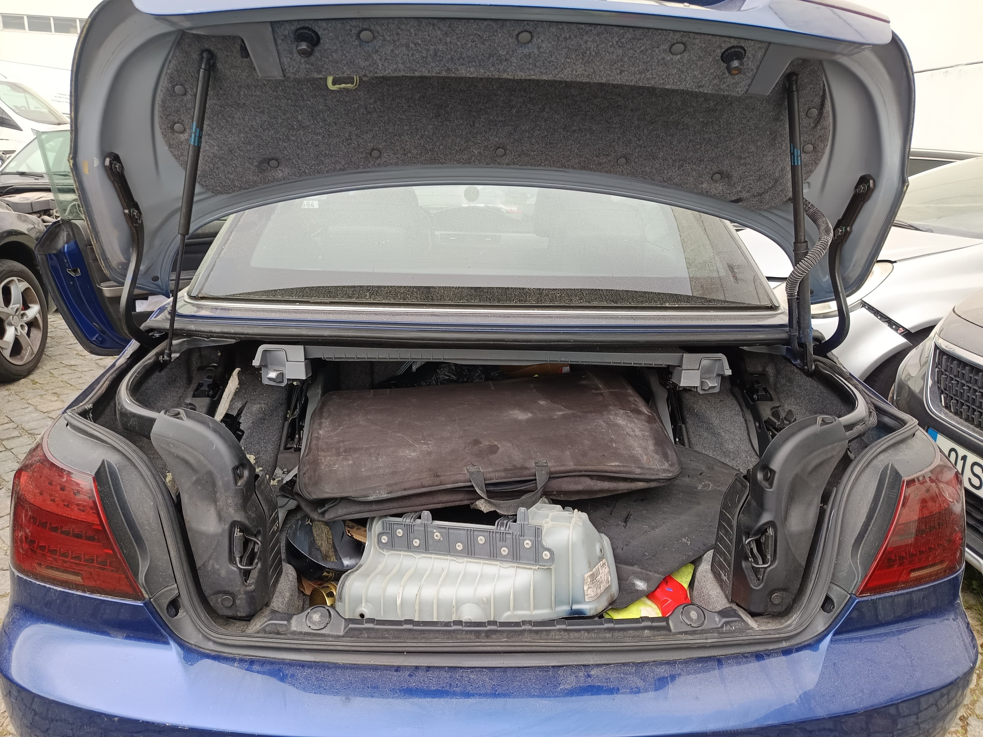 BMW 320 · Ano 2011 — imagen 44