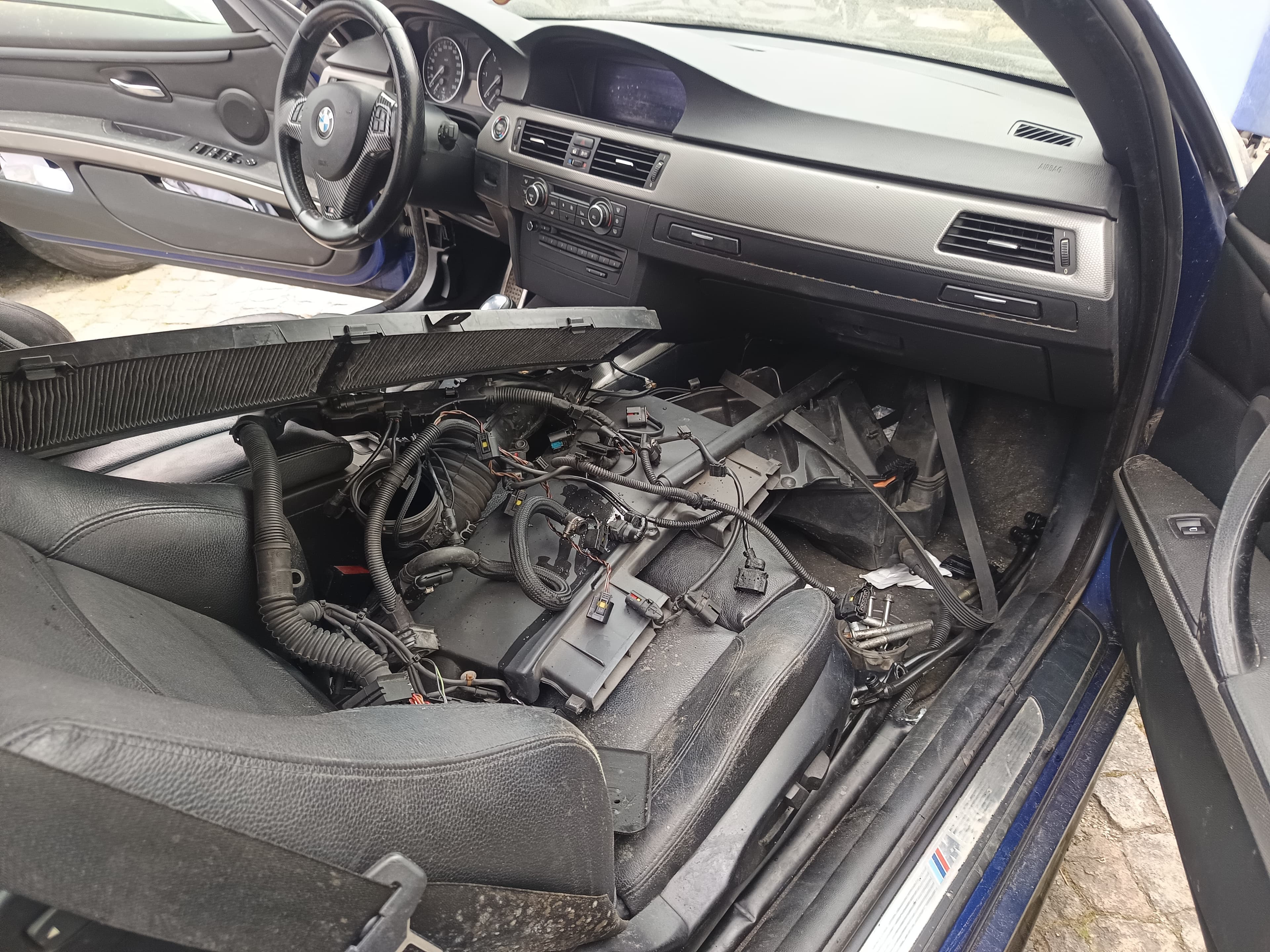 BMW 320 · Ano 2011 — imagen 25