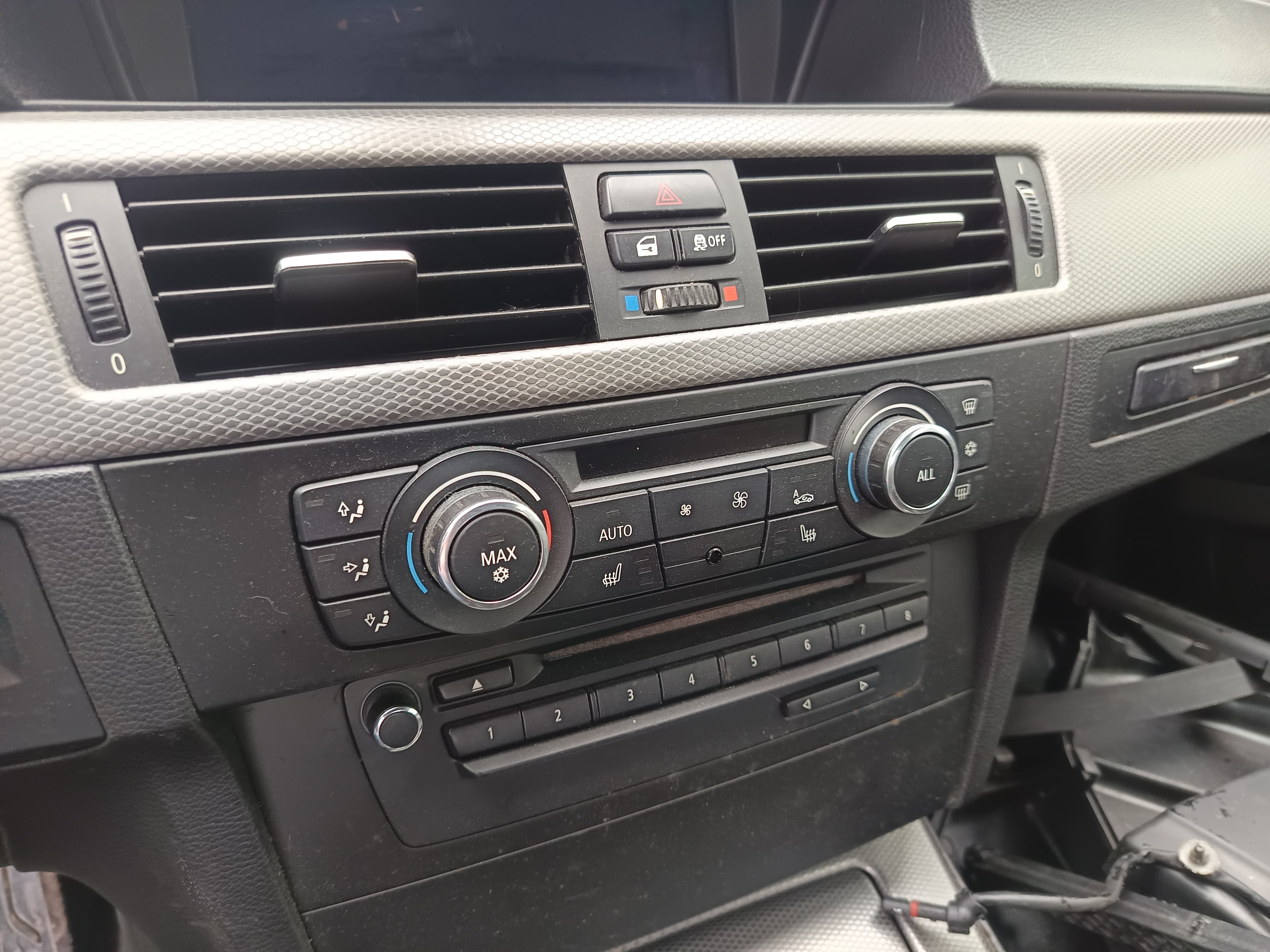 BMW 320 · Ano 2011 — imagen 36